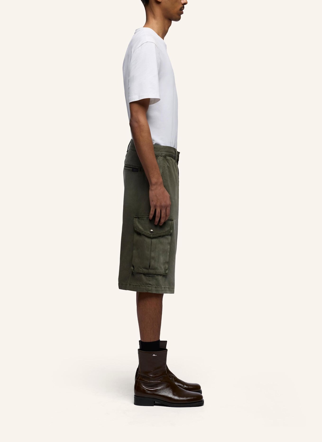 7 for all mankind Shorts WIDE CARGO: GRÜN