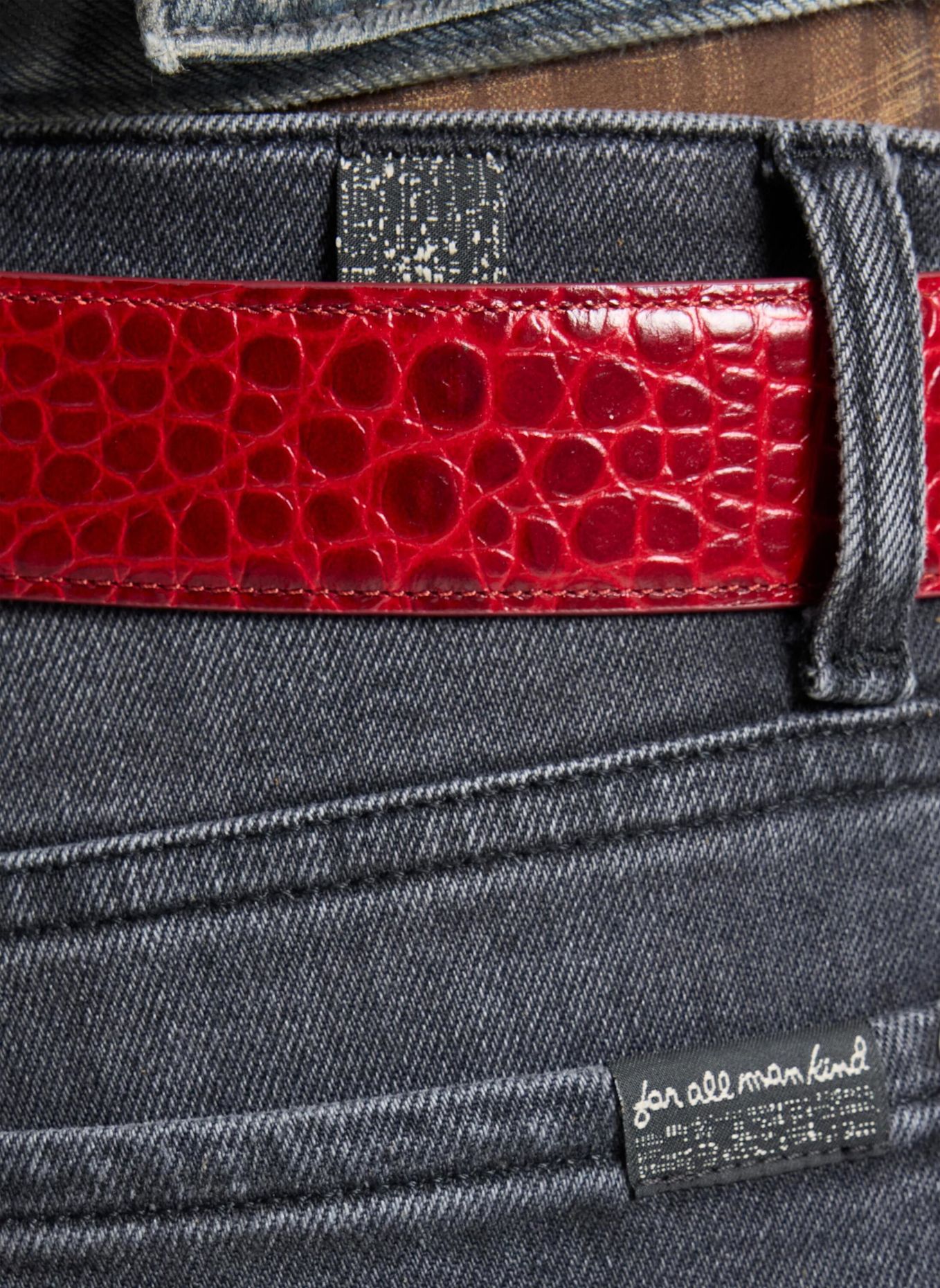 7 for all mankind MODERN DOJO Flare-Fit Jeans: DARK BLUE / BLACK