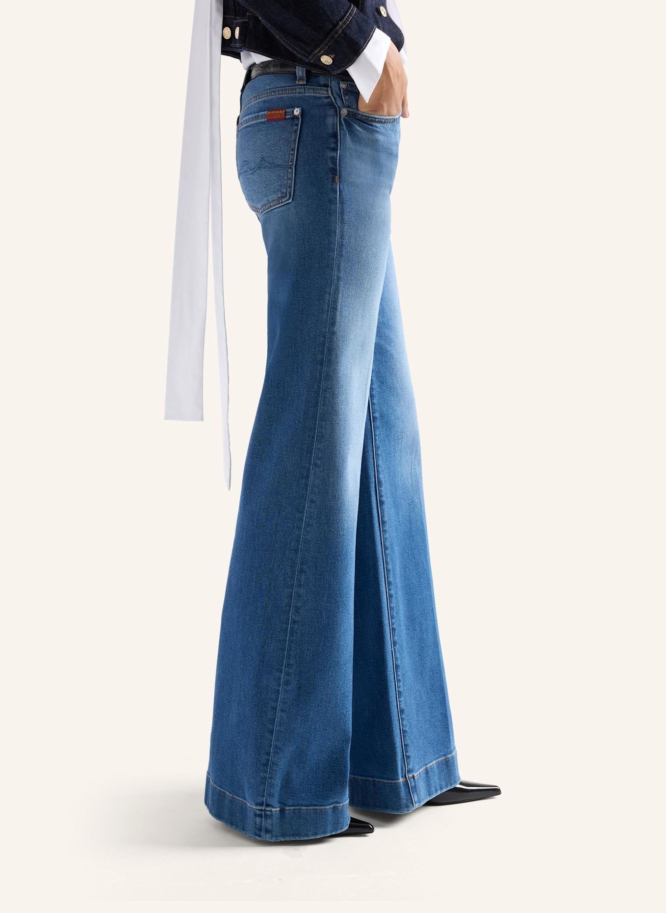 7 for all mankind MODERN DOJO Flare-Fit Jeans: BLUE