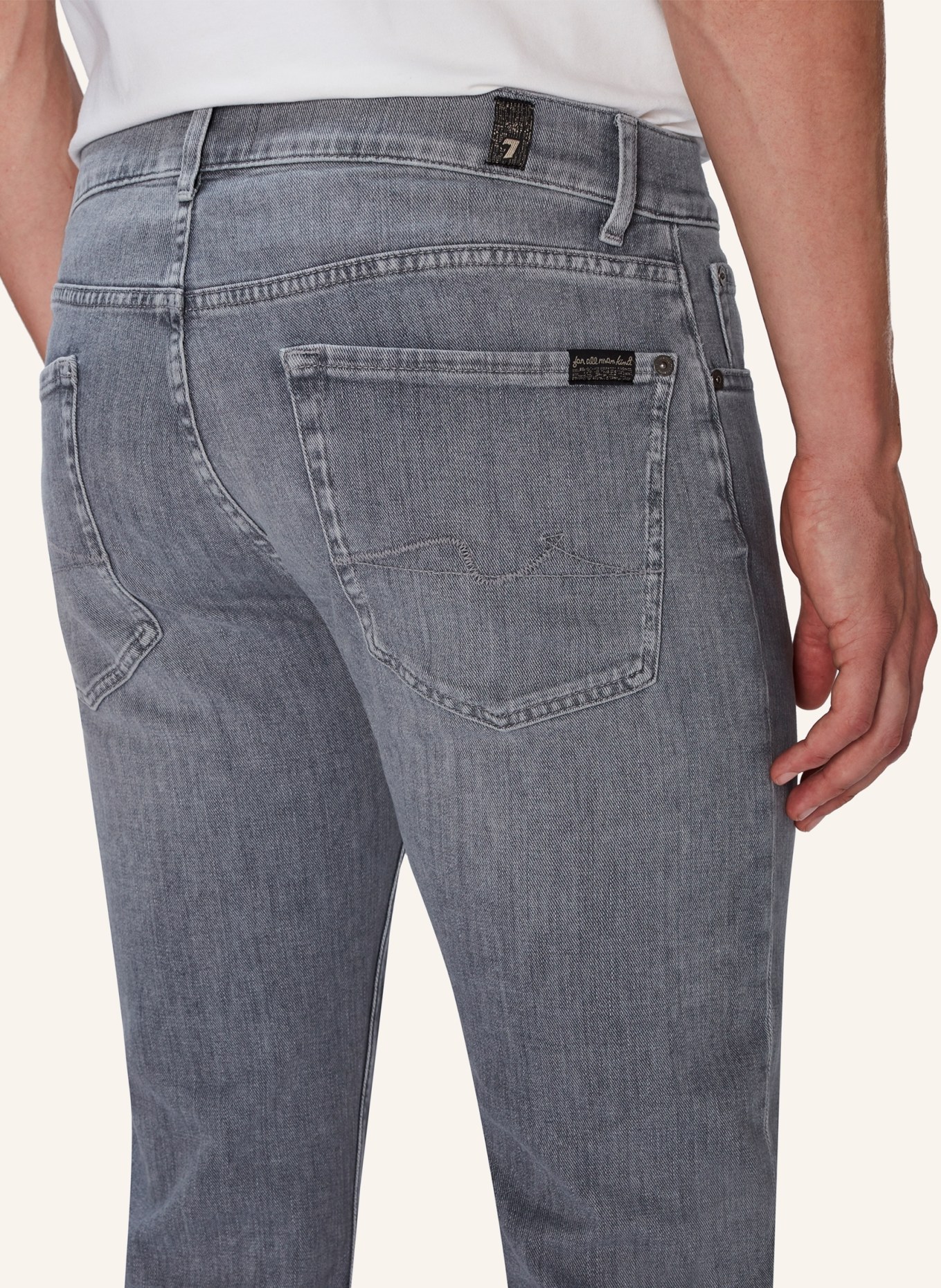 7 for all mankind Jeans STANDARD Straight Fit, Farbe: GRAU (Bild 4)