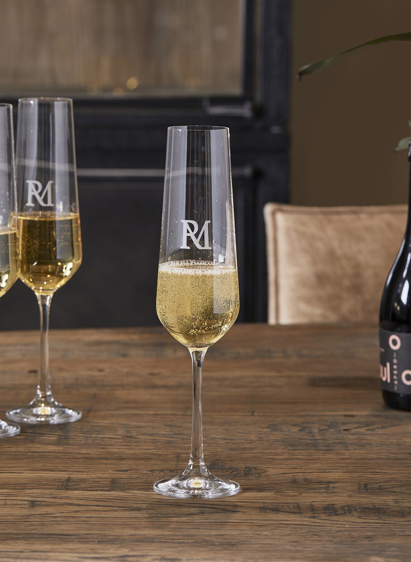 RIVIÈRA MAISON Champagnerglas MONOGRAM, Farbe: WEISS (Bild 3)