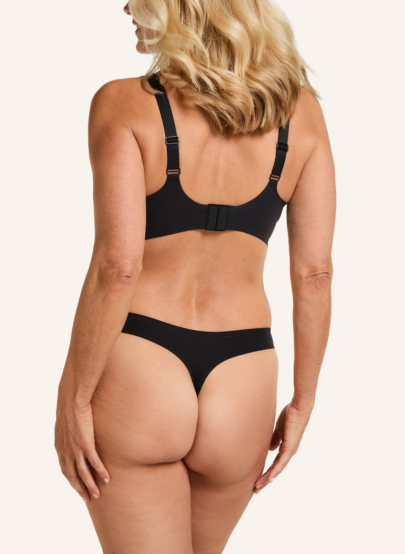 hunkemöller String SUPER COMFORT: SCHWARZ