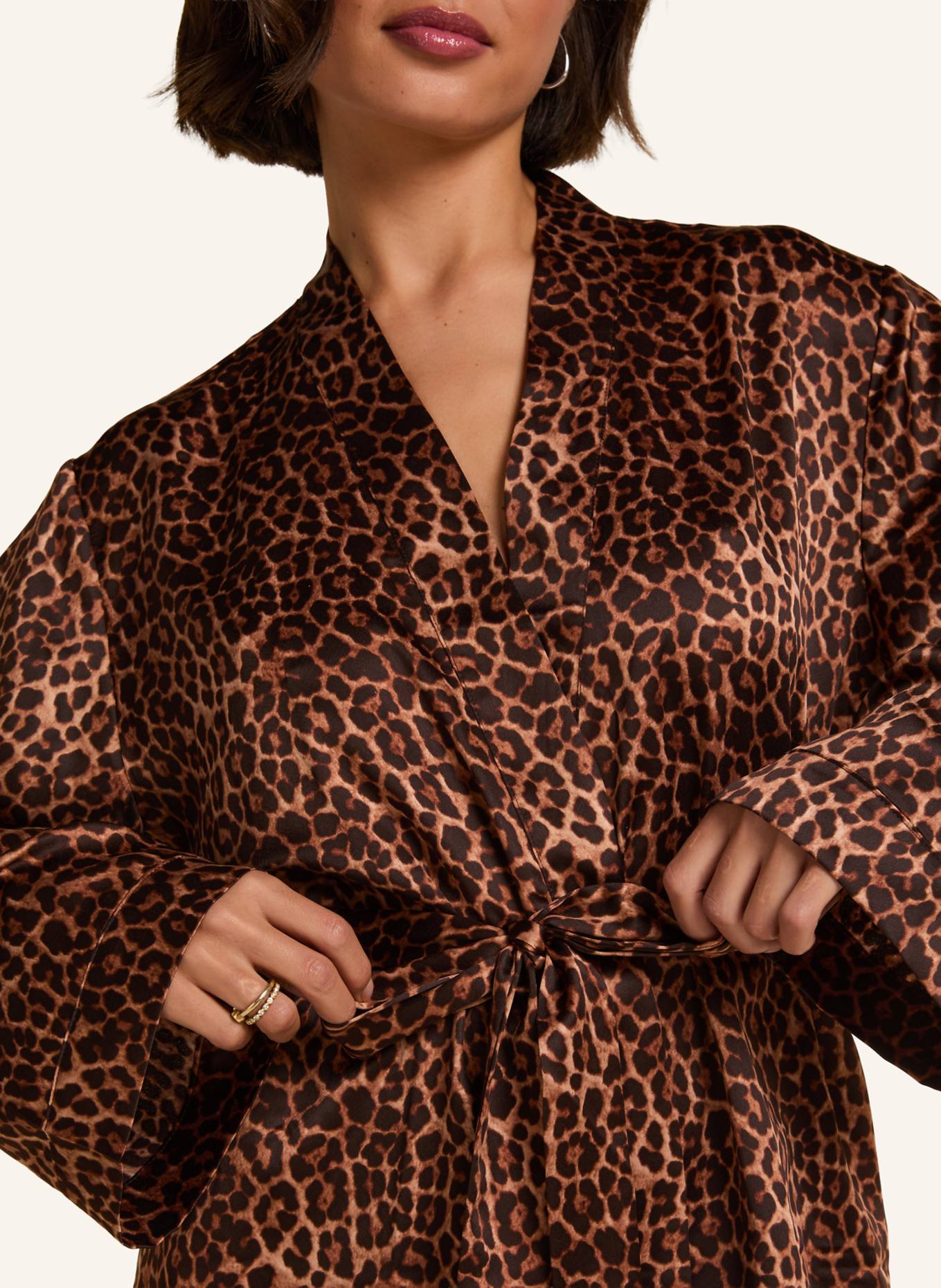 hunkemöller Bademantel LEO: SCHWARZ