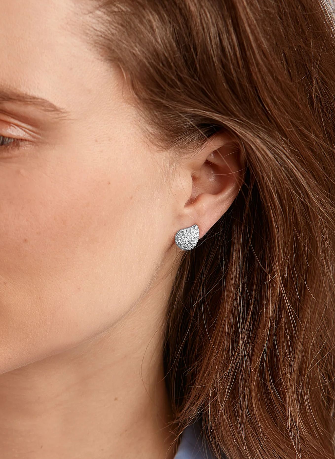 TAMARA COMOLLI Ohrstecker OHRSTECKER SIGNATURE STUD SMALL DIAMOND PAVÉ mit Diamant Pavé 18K Weißgold: WEISSGOLD