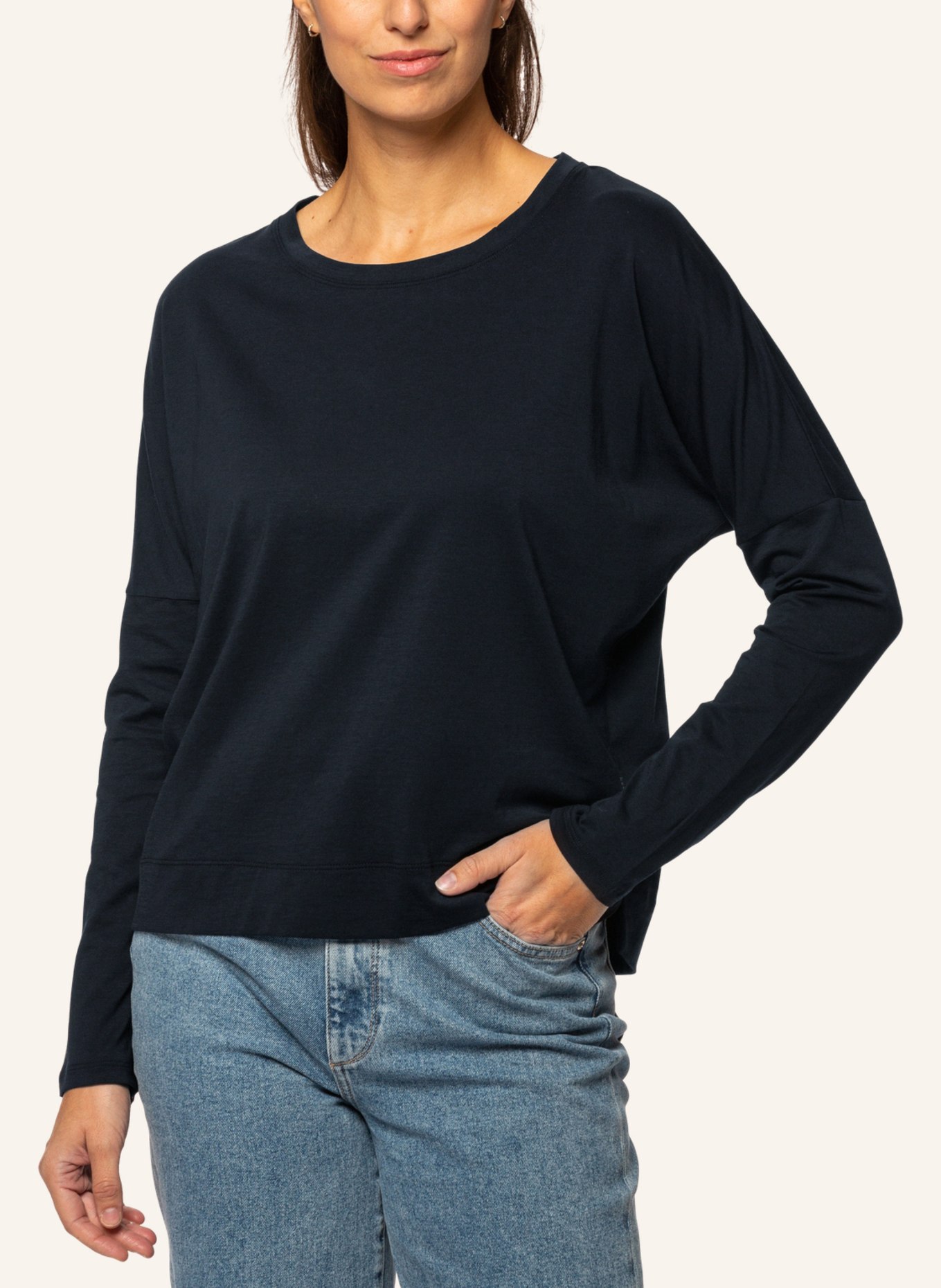 TRUSTED HANDWORK Round Neck 1/1-Sleeve T-Shirt w. Dropped Shoulder, Farbe: BLAU (Bild 7)