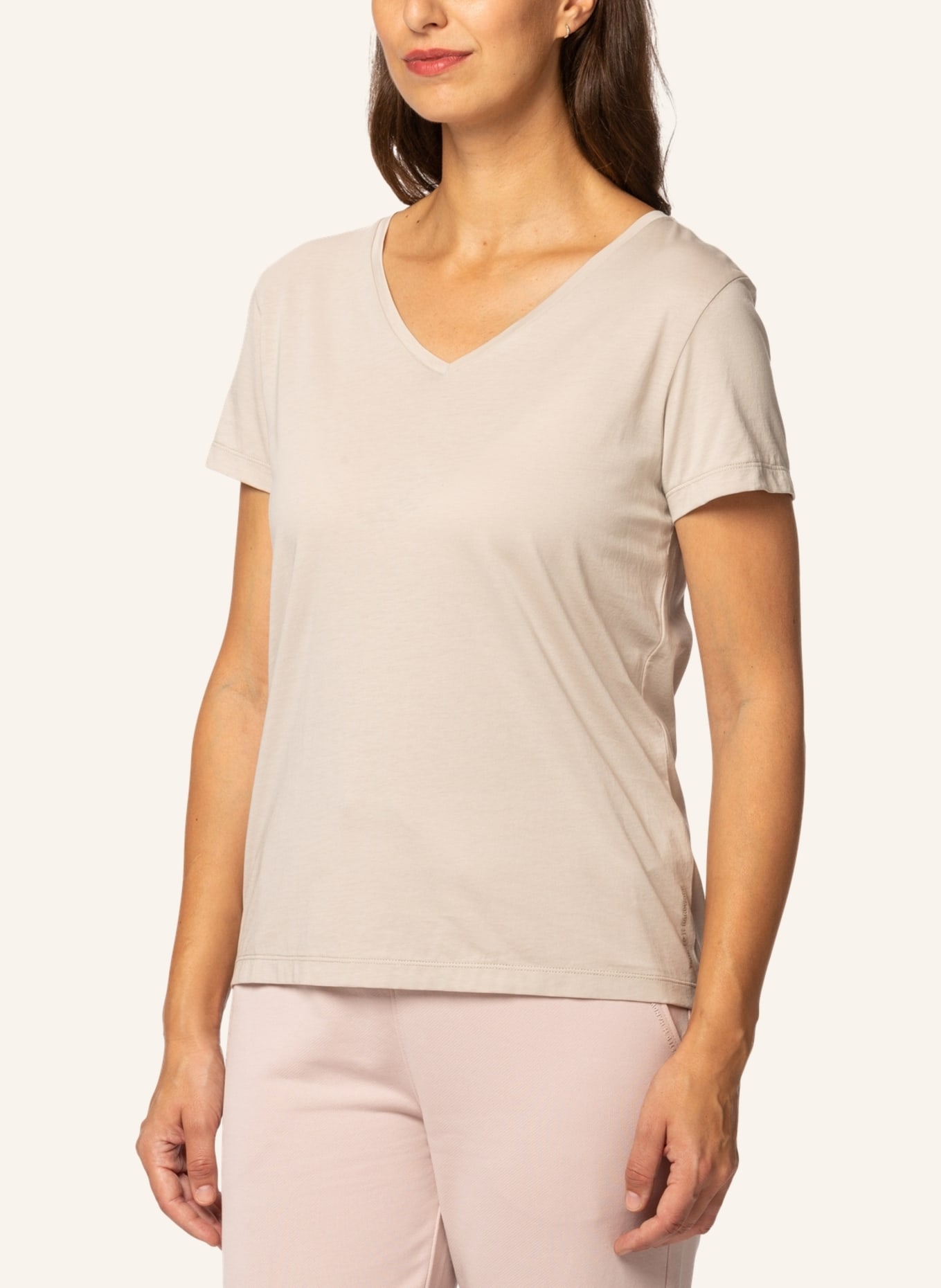 TRUSTED HANDWORK V-Neck 1/2-Sleeve T-Shirt, Farbe: BEIGE (Bild 3)