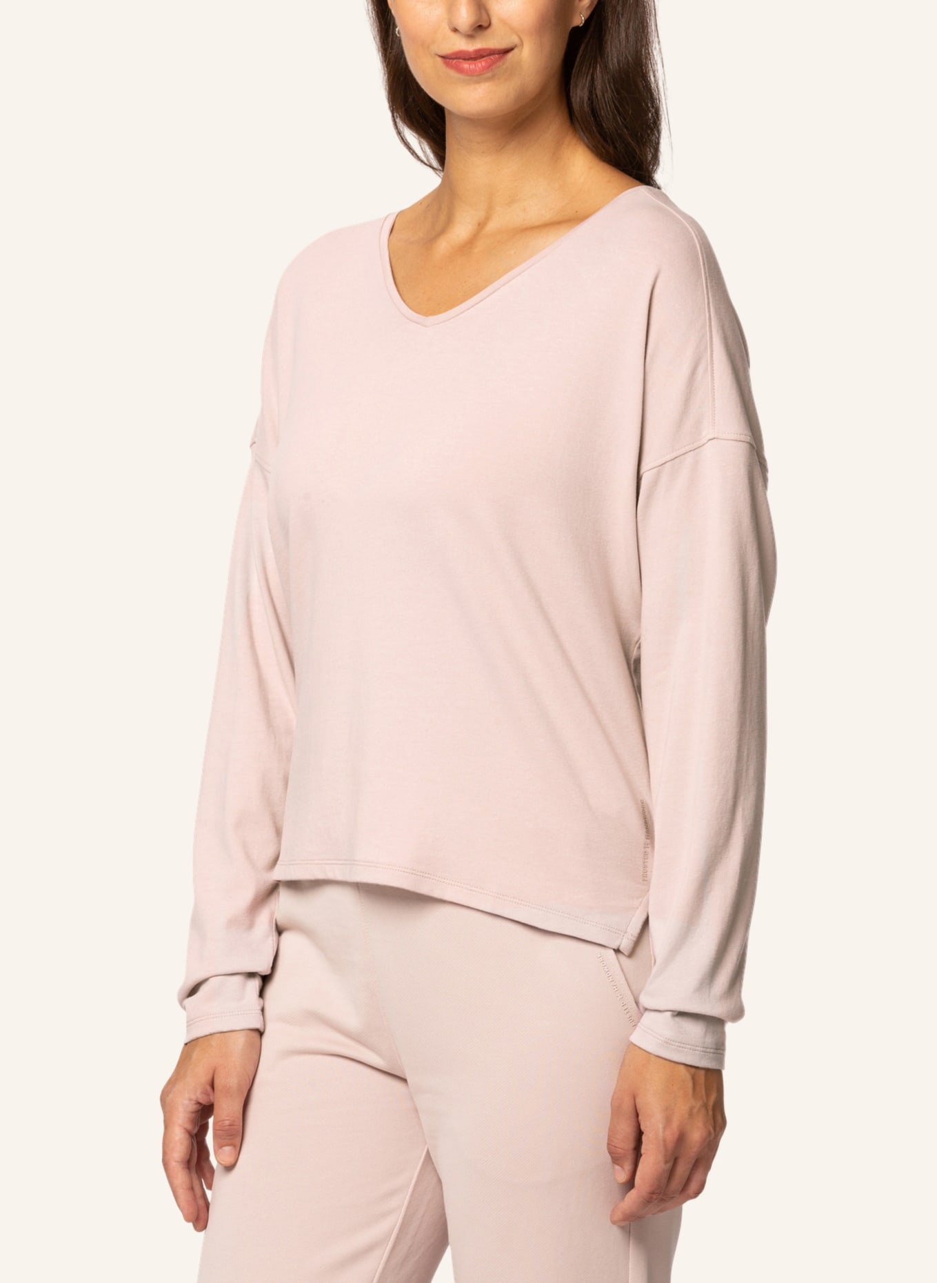 TRUSTED HANDWORK V-Neck 1/1-Sleeve T-Shirt, Farbe: PINK (Bild 7)