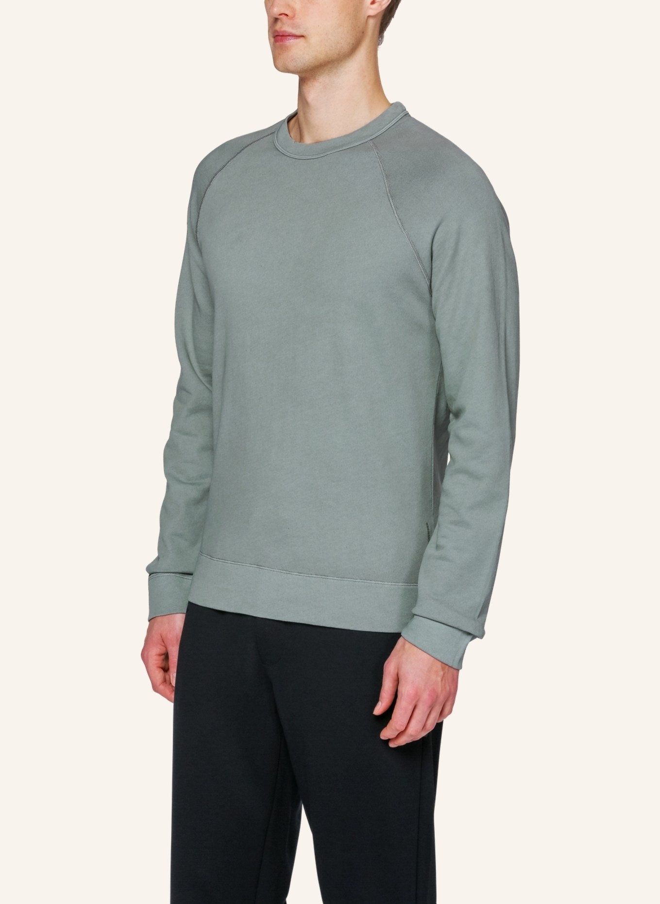 TRUSTED HANDWORK Round Neck 1/1-Sleeve Sweatshirt with Raglan, Farbe: GRAU (Bild 8)