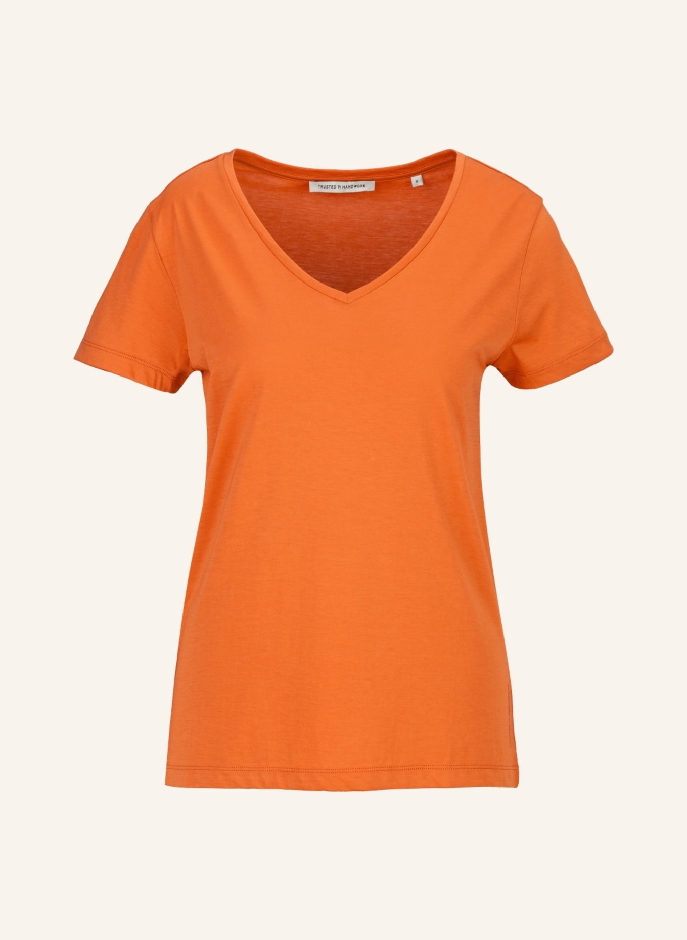 TRUSTED HANDWORK V-Neck 1/2-Sleeve T-Shirt, Farbe: ORANGE (Bild 1)