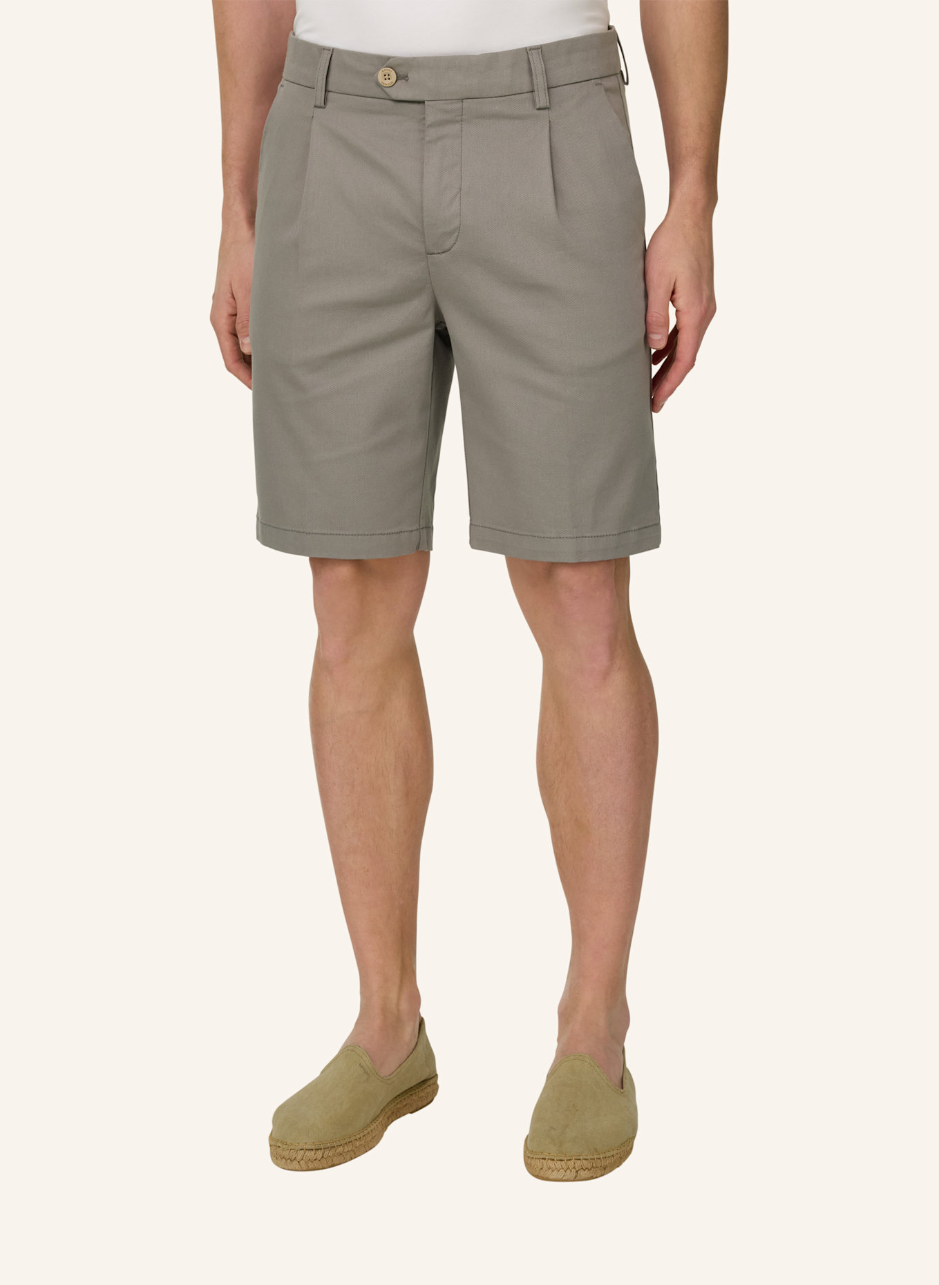 BOGGI MILANO Bermudahose: GRÜN
