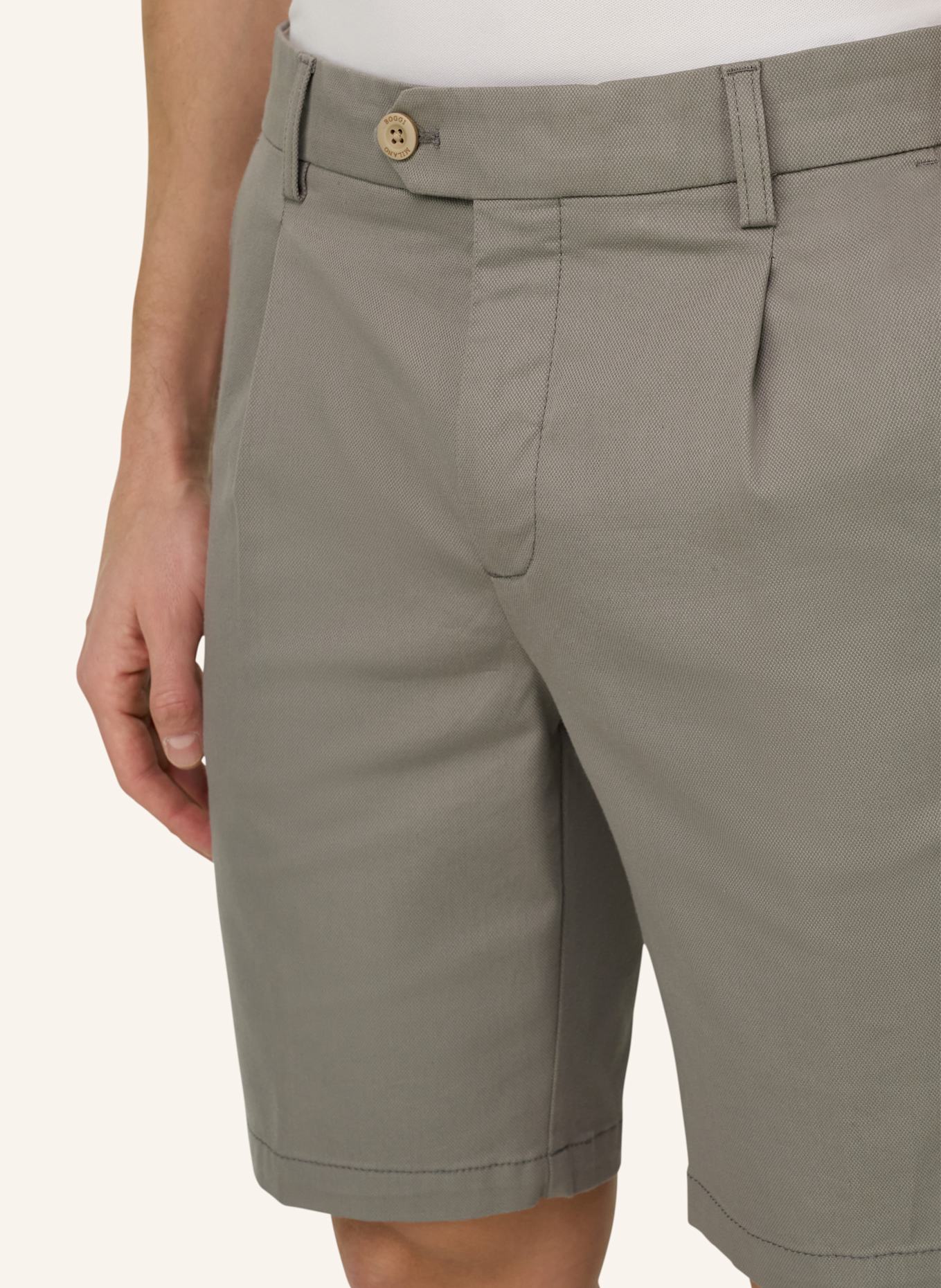 BOGGI MILANO Bermudahose: GRÜN