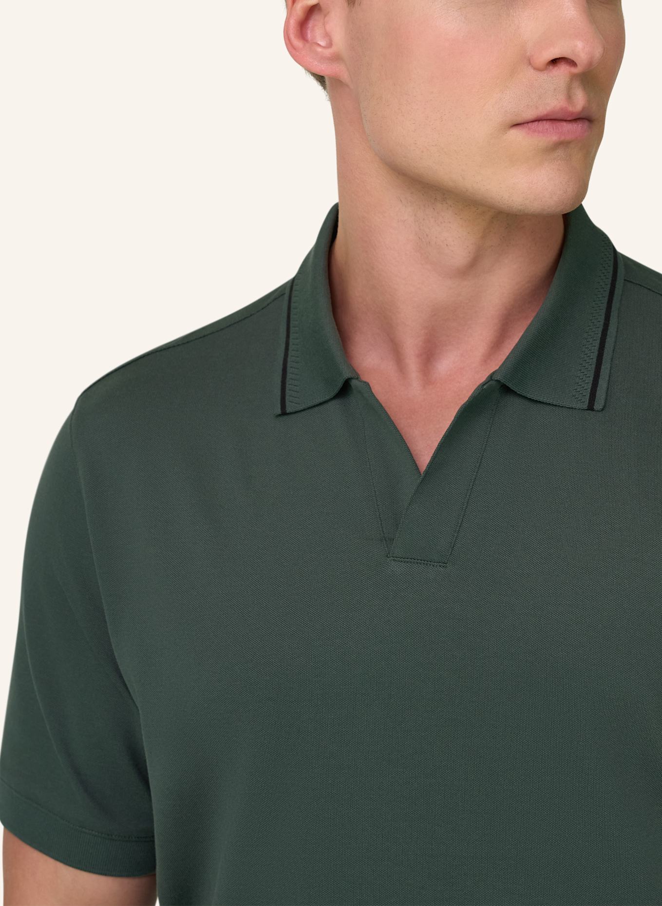 BOGGI MILANO Poloshirt: GRÜN