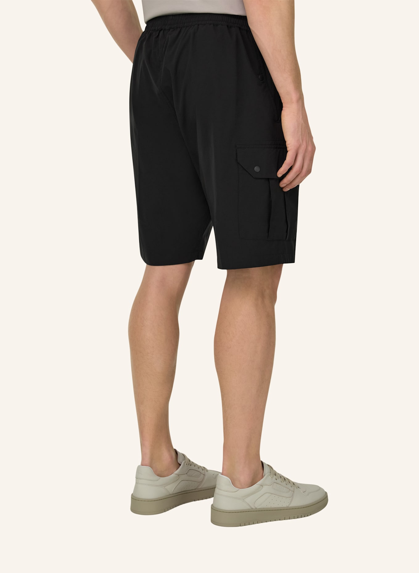 BOGGI MILANO Bermuda shorts: BLACK