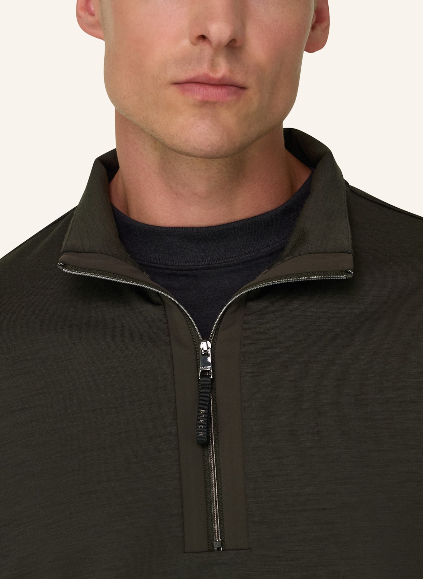 BOGGI MILANO Sweatjacke: GRÜN