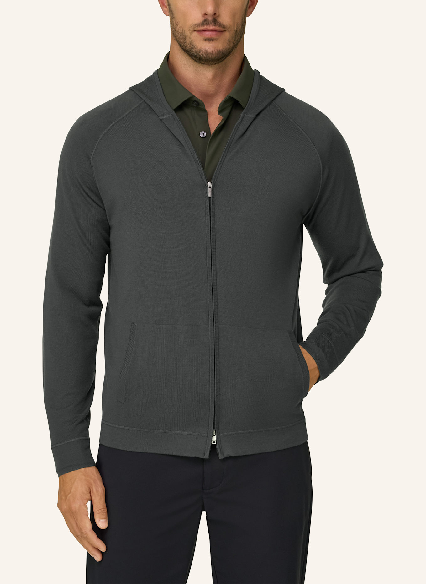BOGGI MILANO Pullover: GRÜN