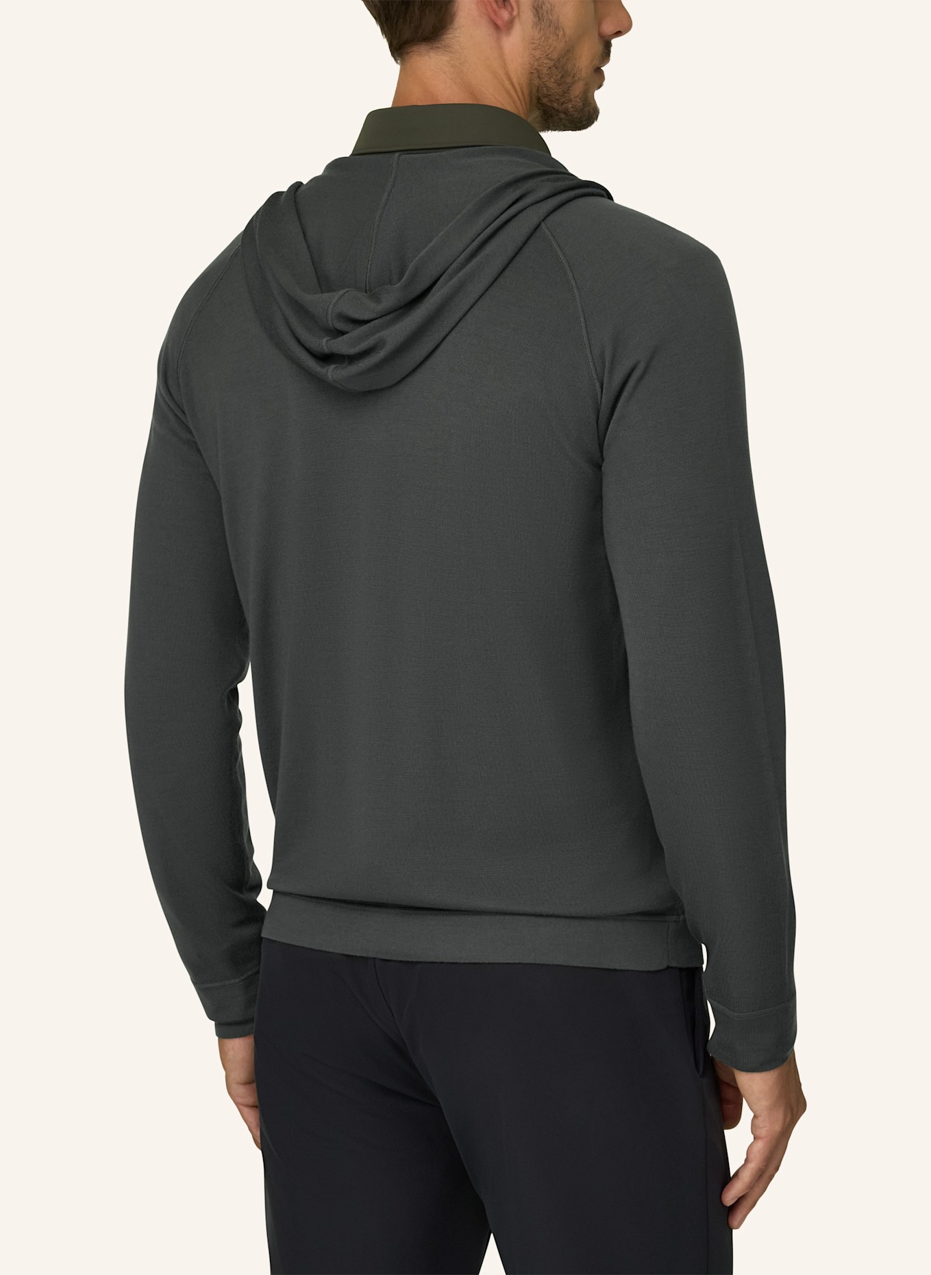 BOGGI MILANO Pullover: GRÜN
