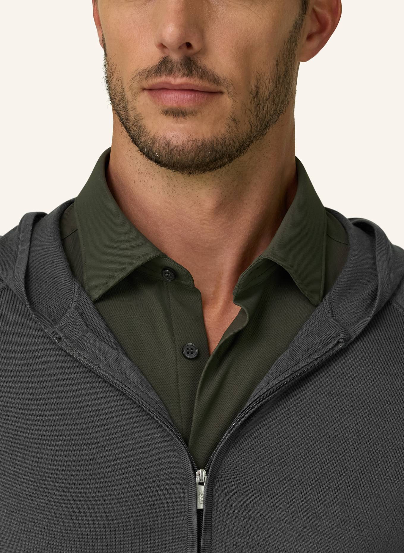 BOGGI MILANO Pullover: GRÜN