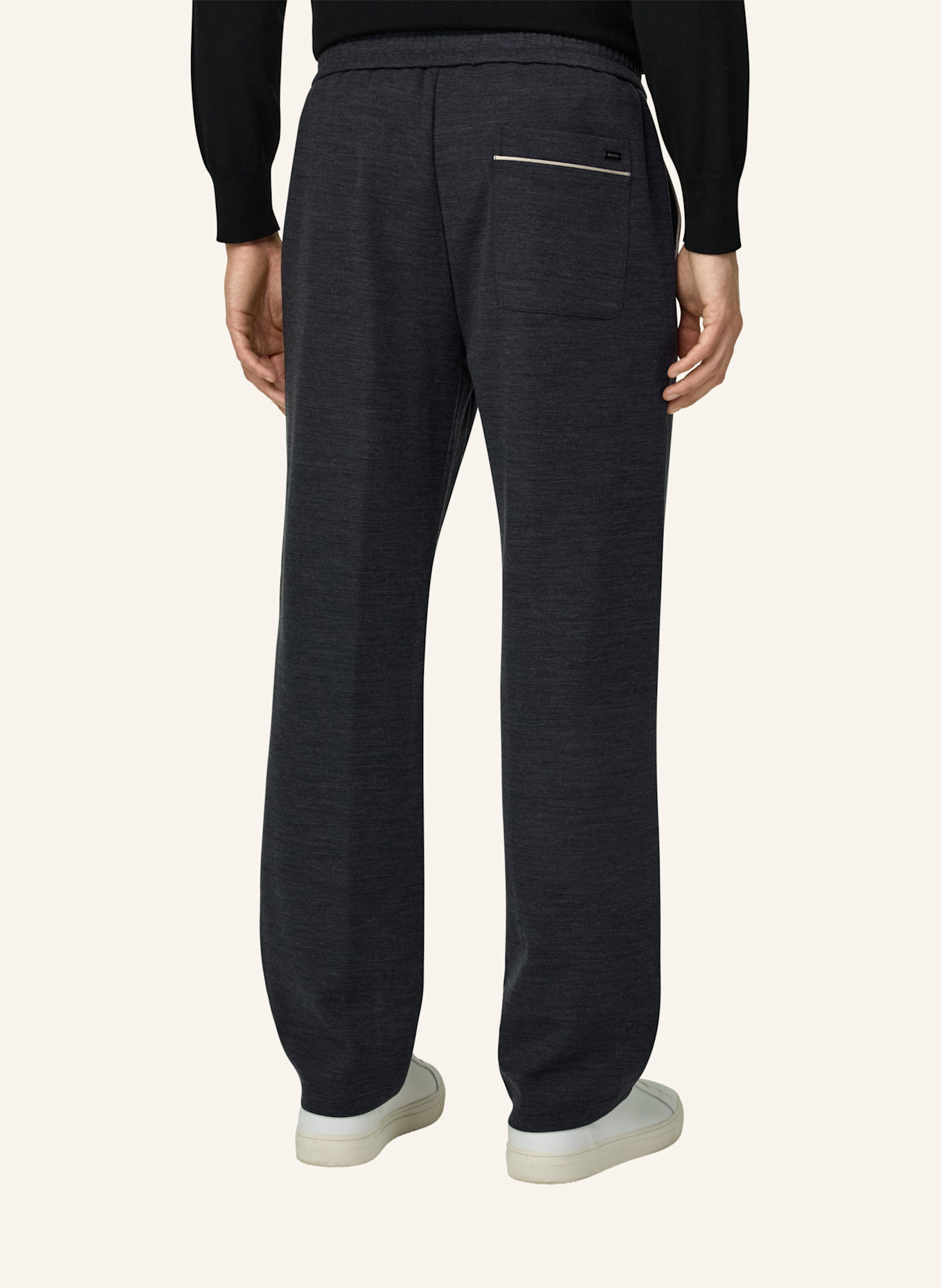 BOGGI MILANO Knitted Pants: GRAY
