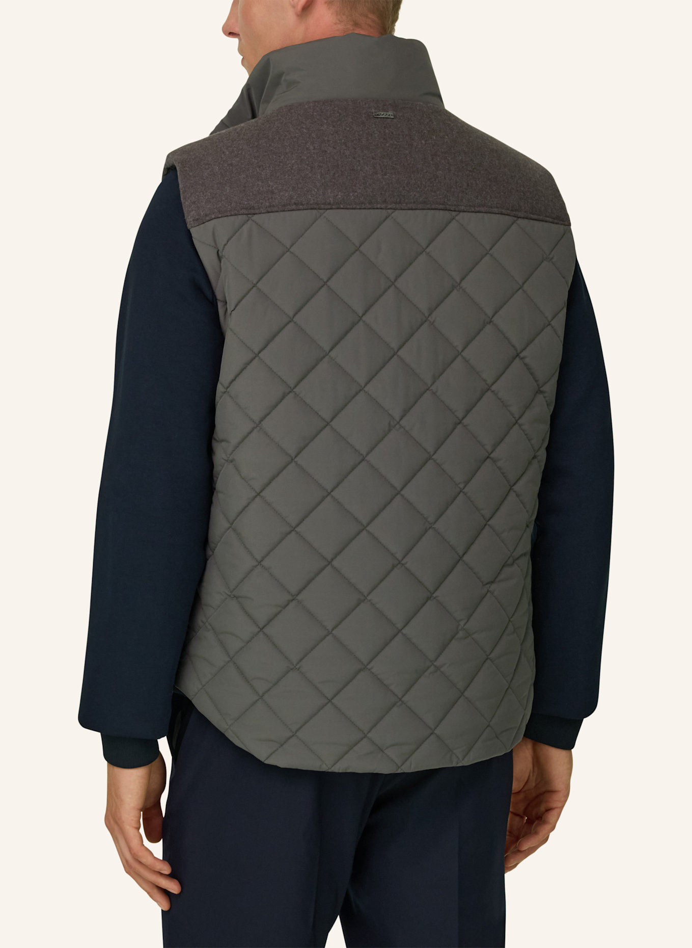 BOGGI MILANO Daunenweste aus Cashmere: GRÜN