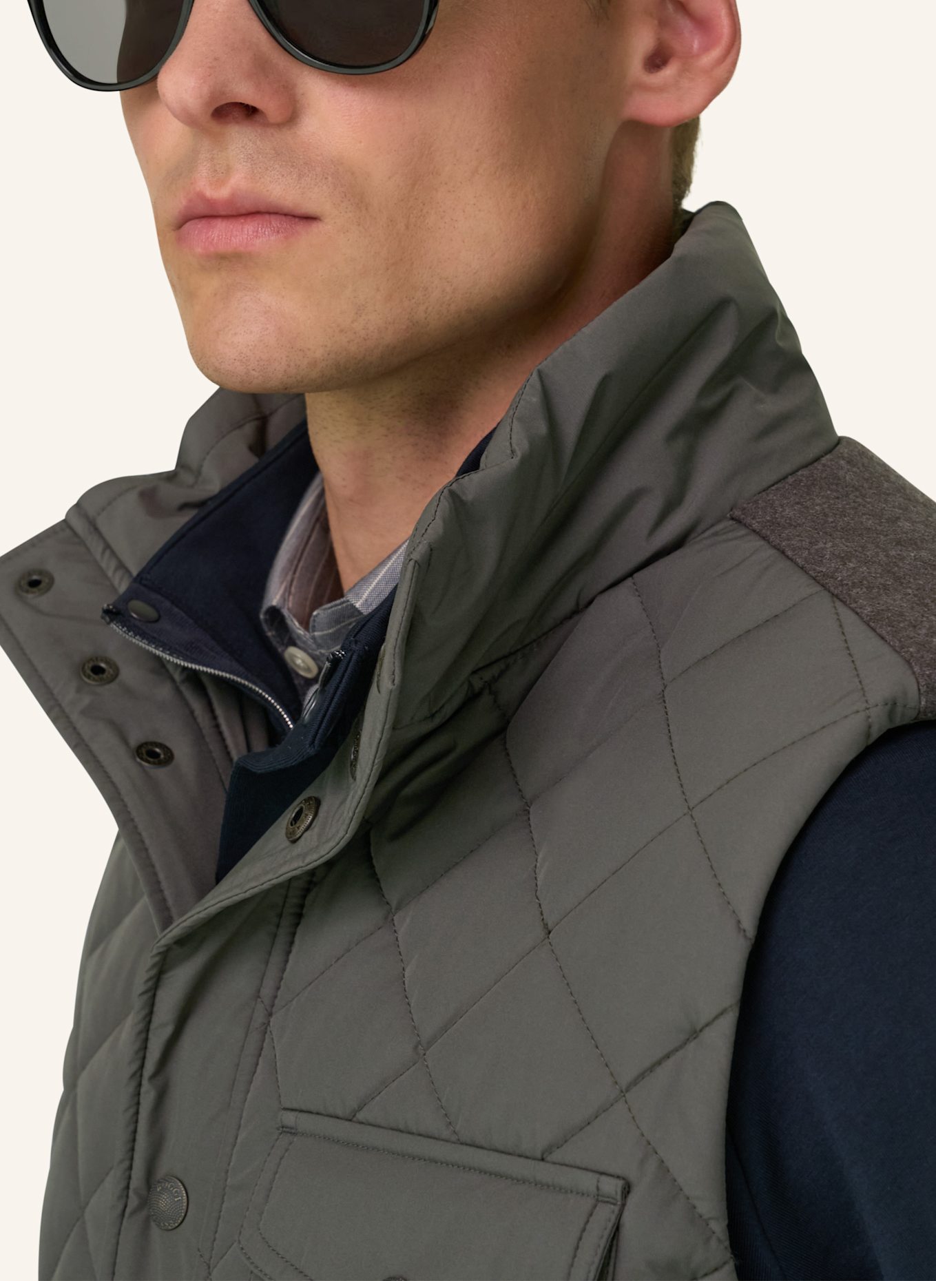 BOGGI MILANO Daunenweste aus Cashmere: GRÜN