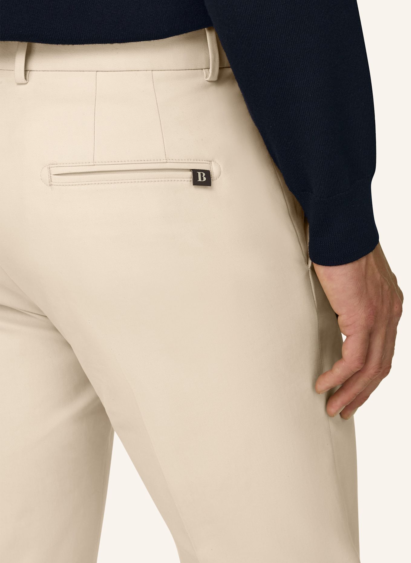 BOGGI MILANO Cordhose: WEISS