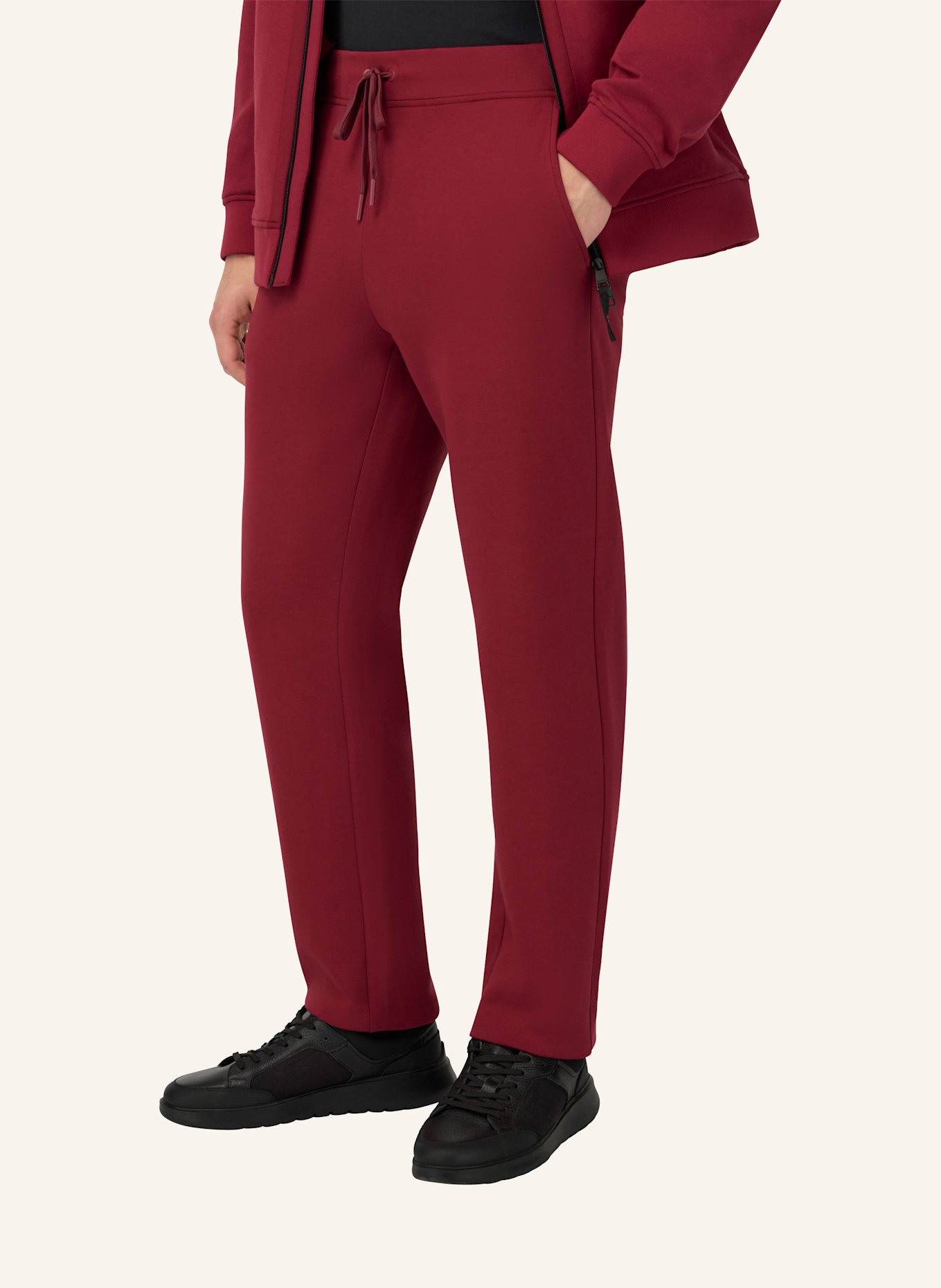 BOGGI MILANO Sweatpants: ROT