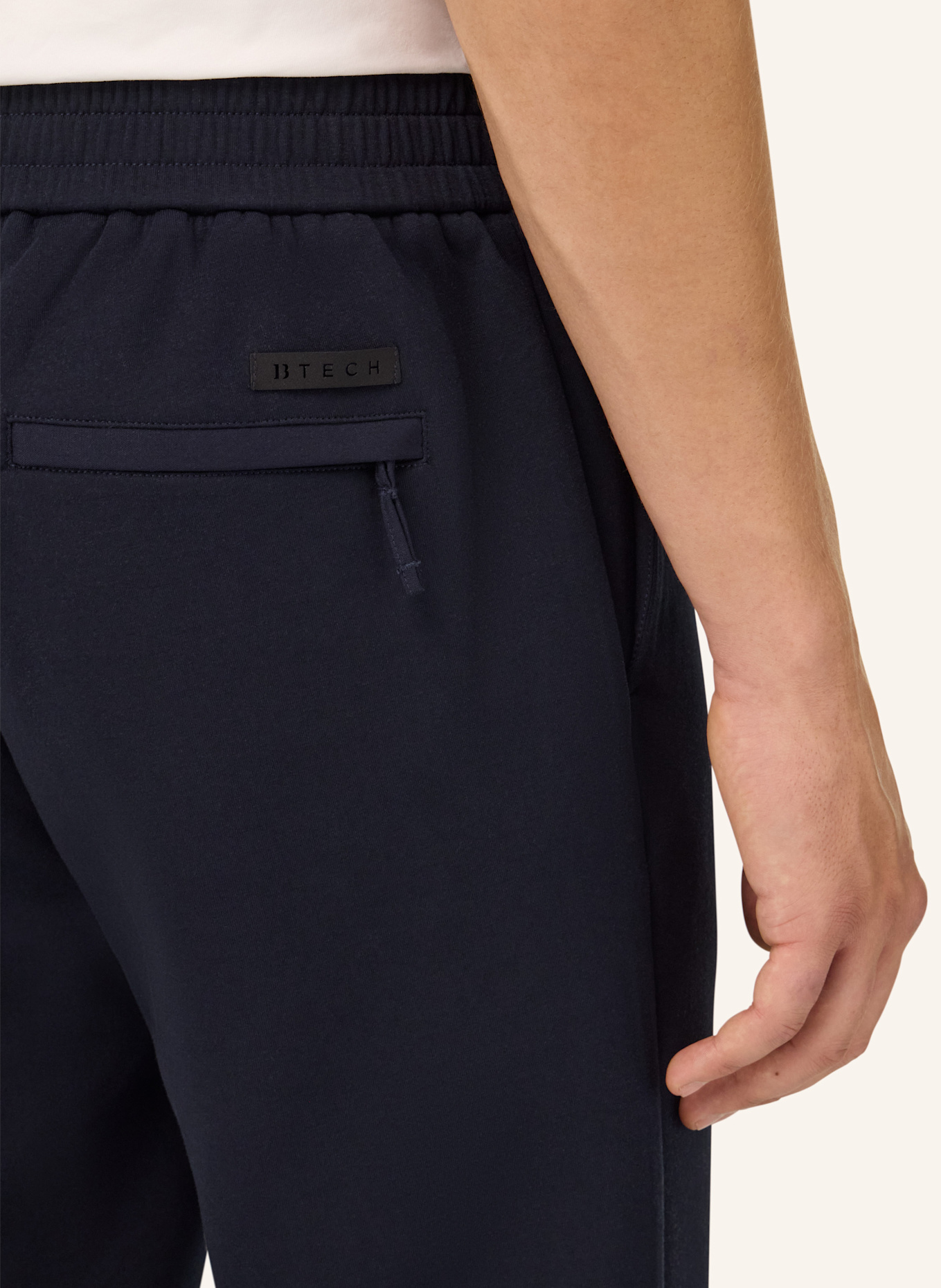 BOGGI MILANO Sweatpants: BLAU
