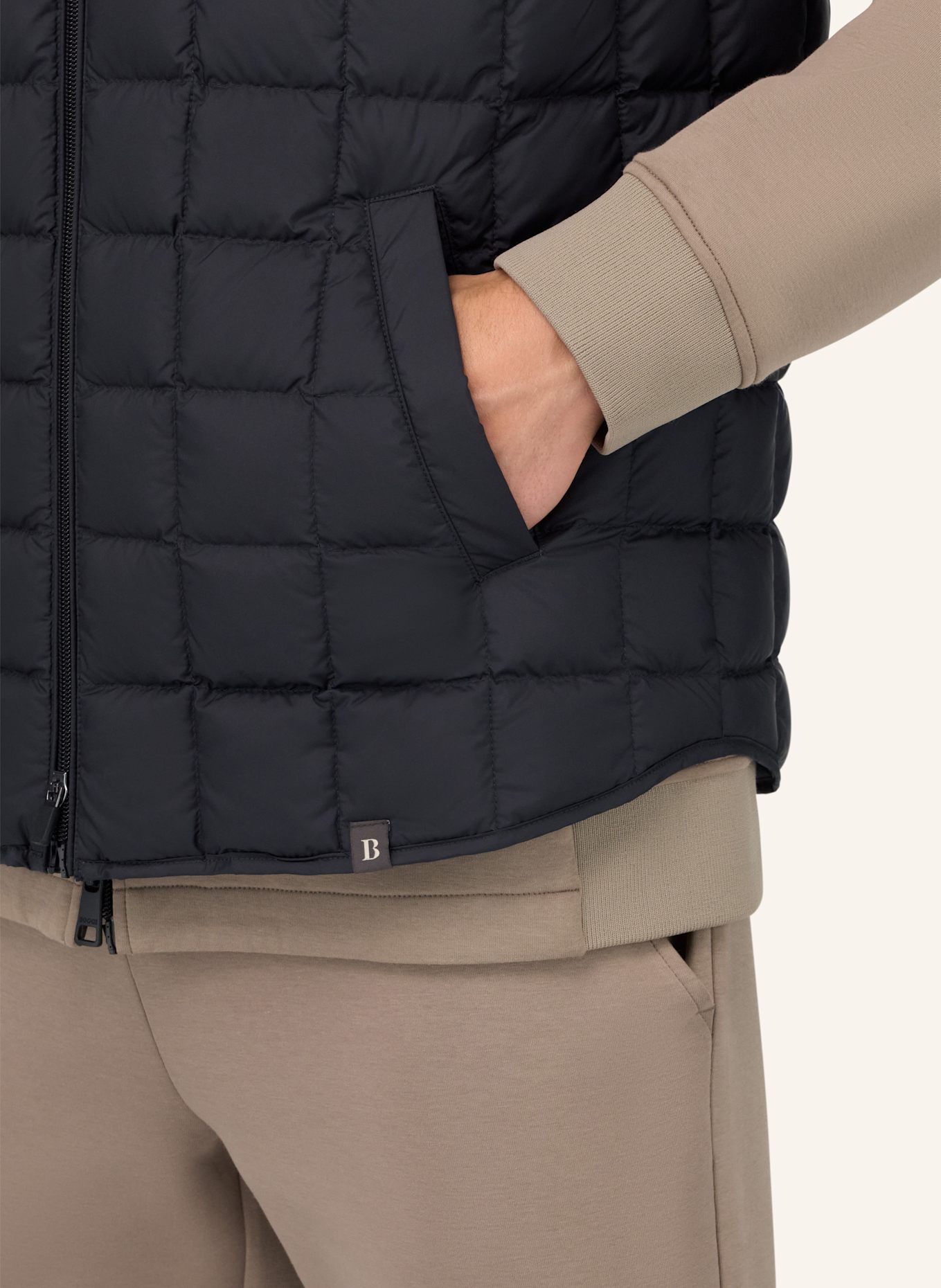 BOGGI MILANO Daunenweste: BLAU