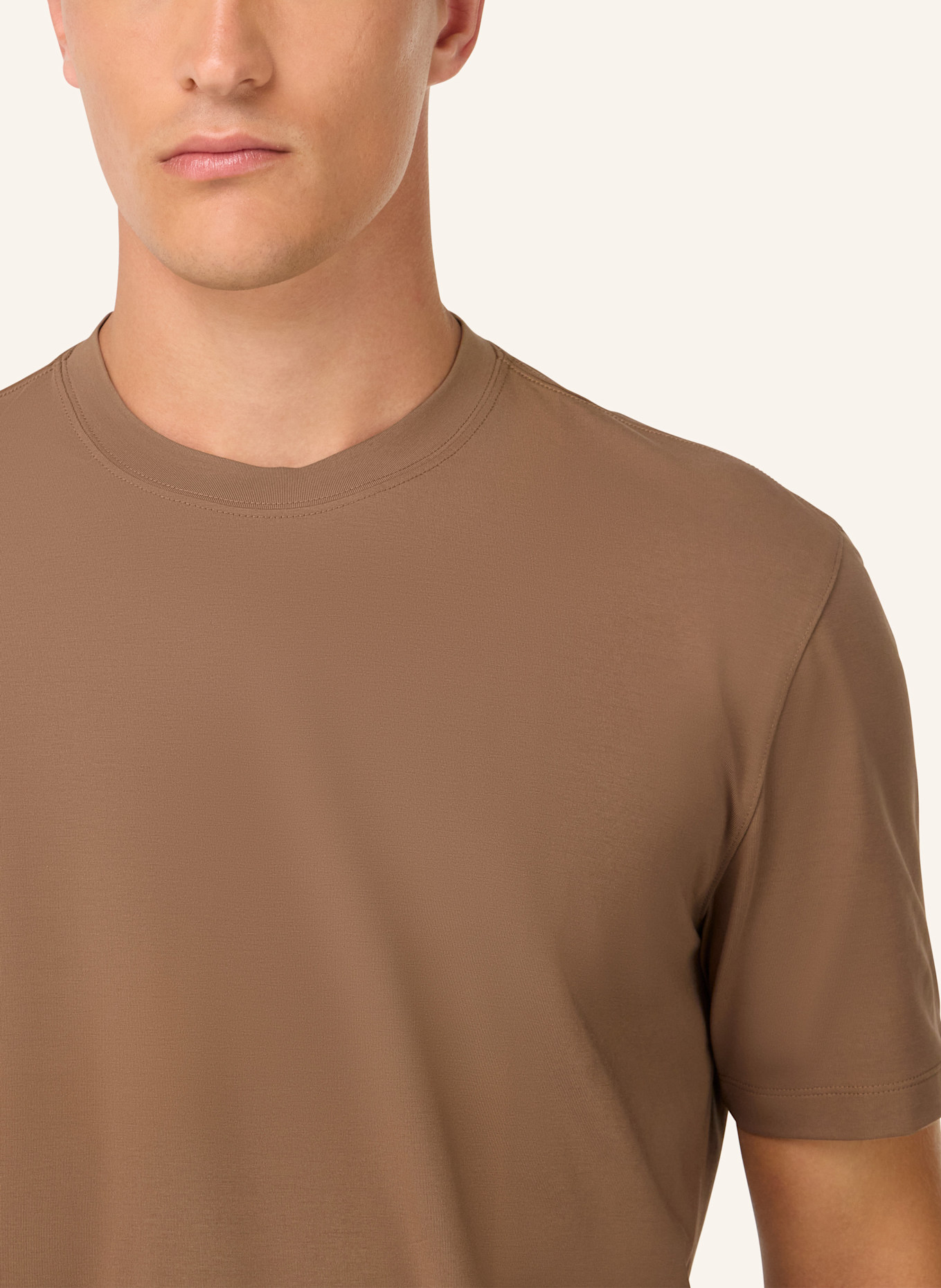 BOGGI MILANO T-Shirt: BRAUN