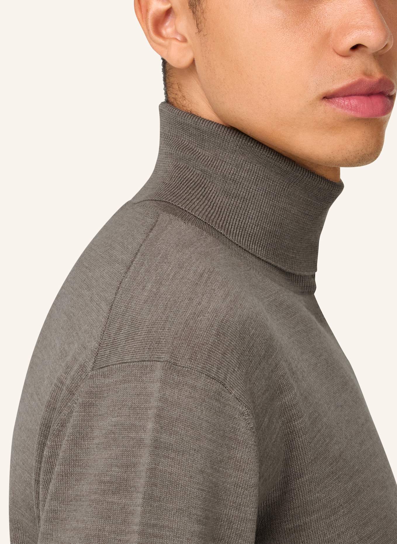 BOGGI MILANO Rollkragenpullover: BEIGE