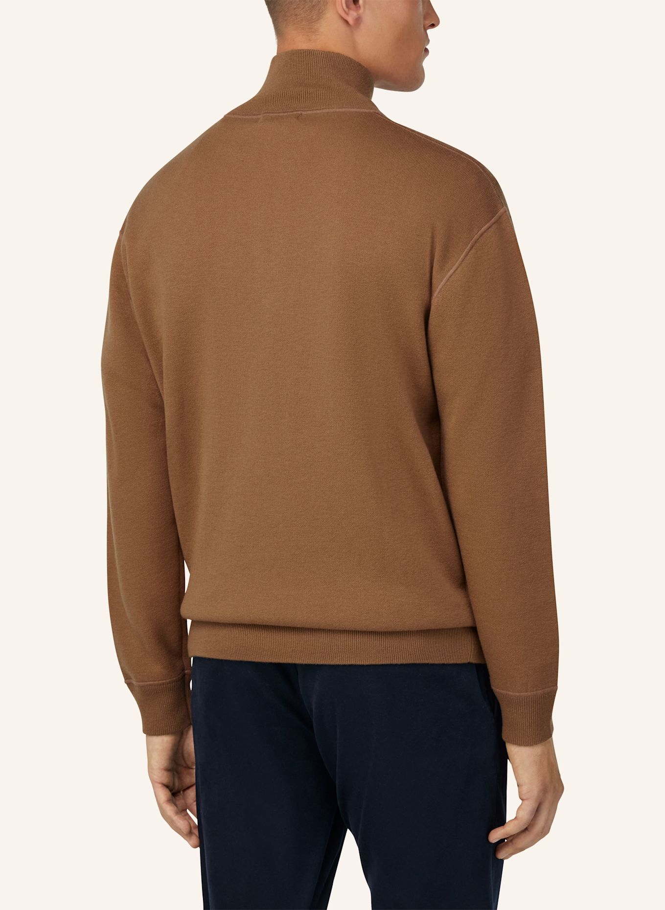 BOGGI MILANO Troyer: BRAUN