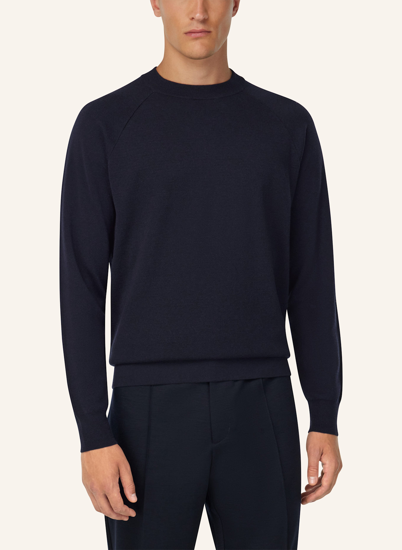 BOGGI MILANO Crew Neck Jumper in Superfine Wool: BLAU