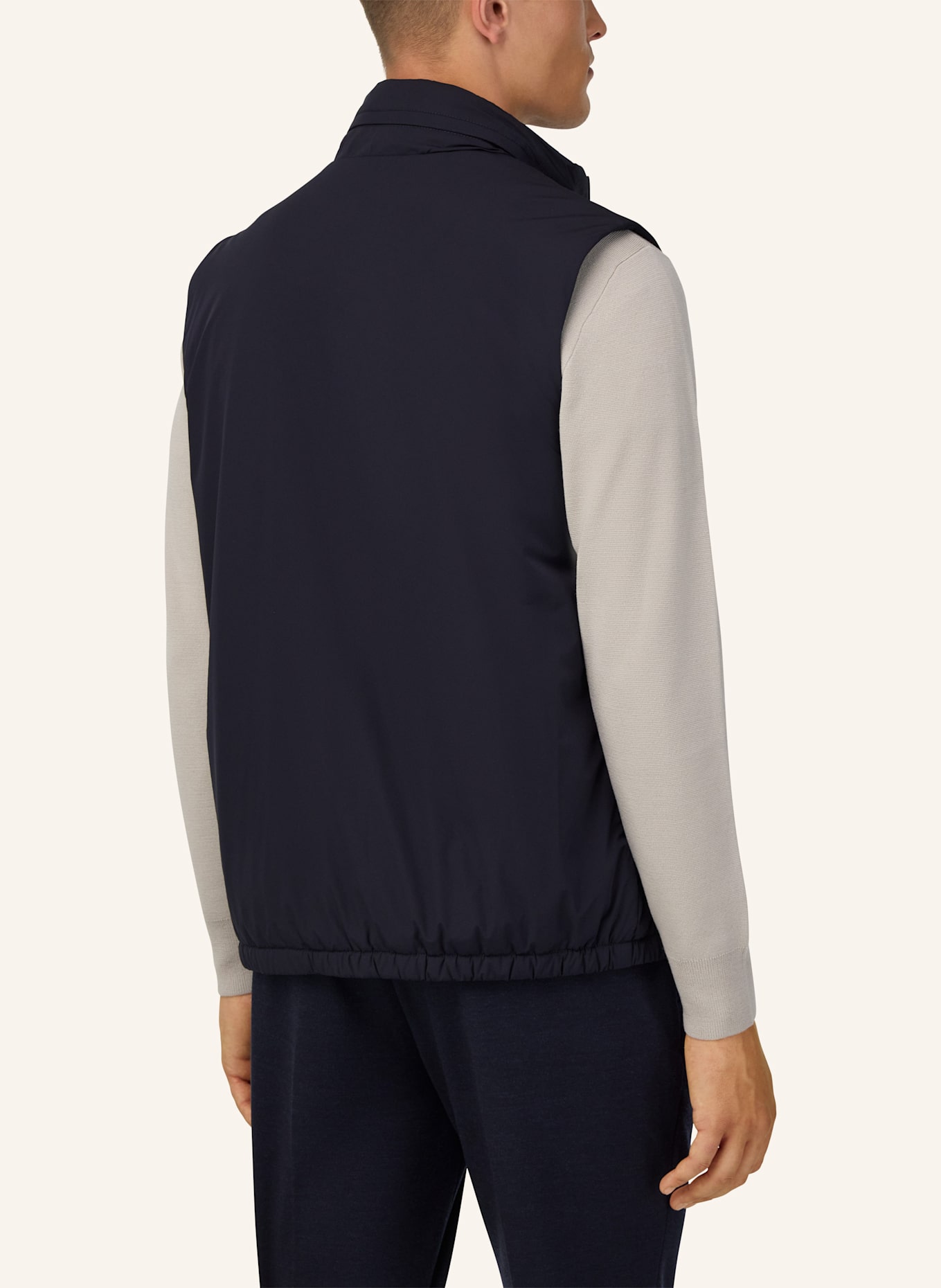 BOGGI MILANO Technical Fabric Gilet: BLAU
