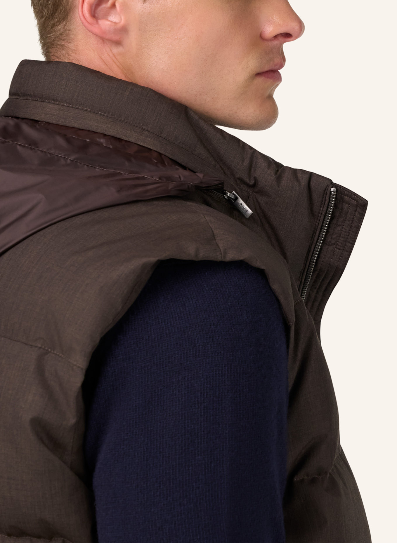 BOGGI MILANO Daunenweste: BRAUN