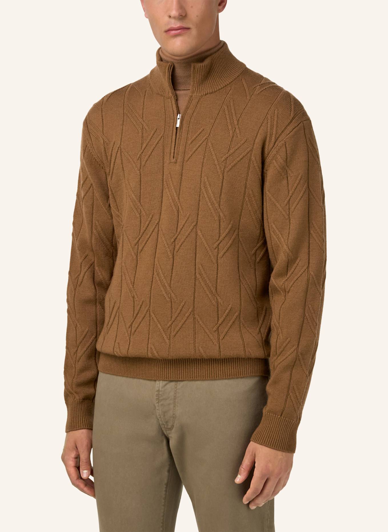 BOGGI MILANO Troyer: BRAUN