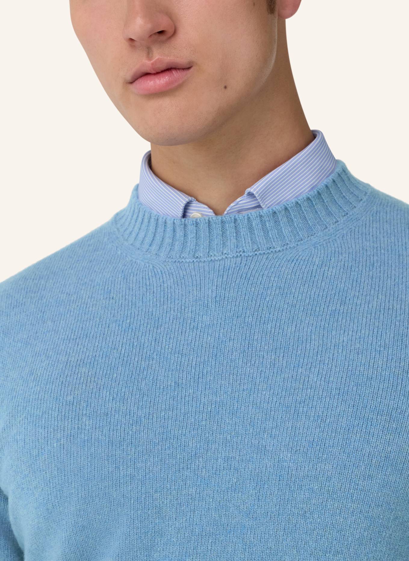 BOGGI MILANO Pullover: HELLBLAU