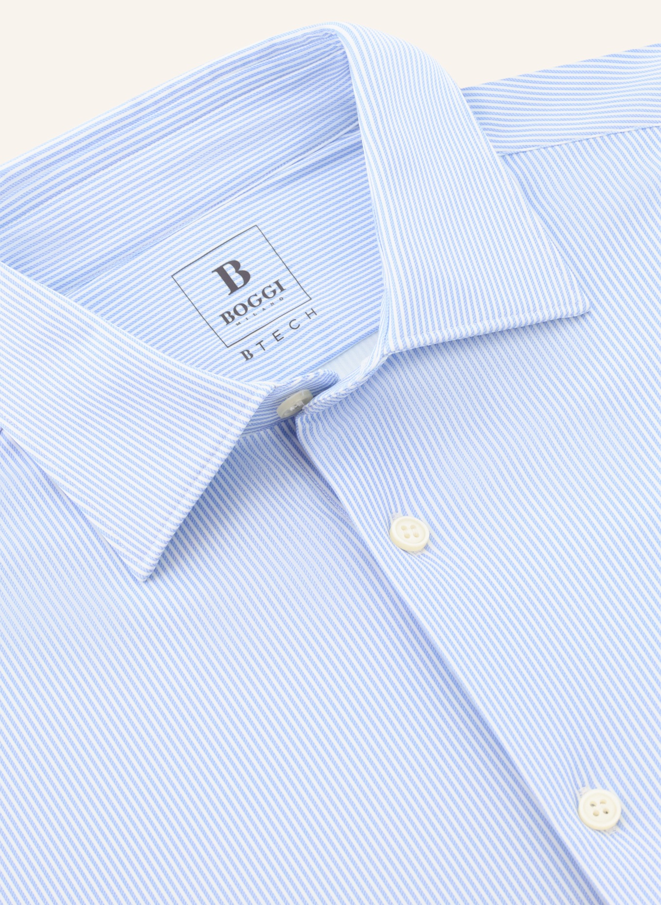 BOGGI MILANO Overshirt: HELLBLAU
