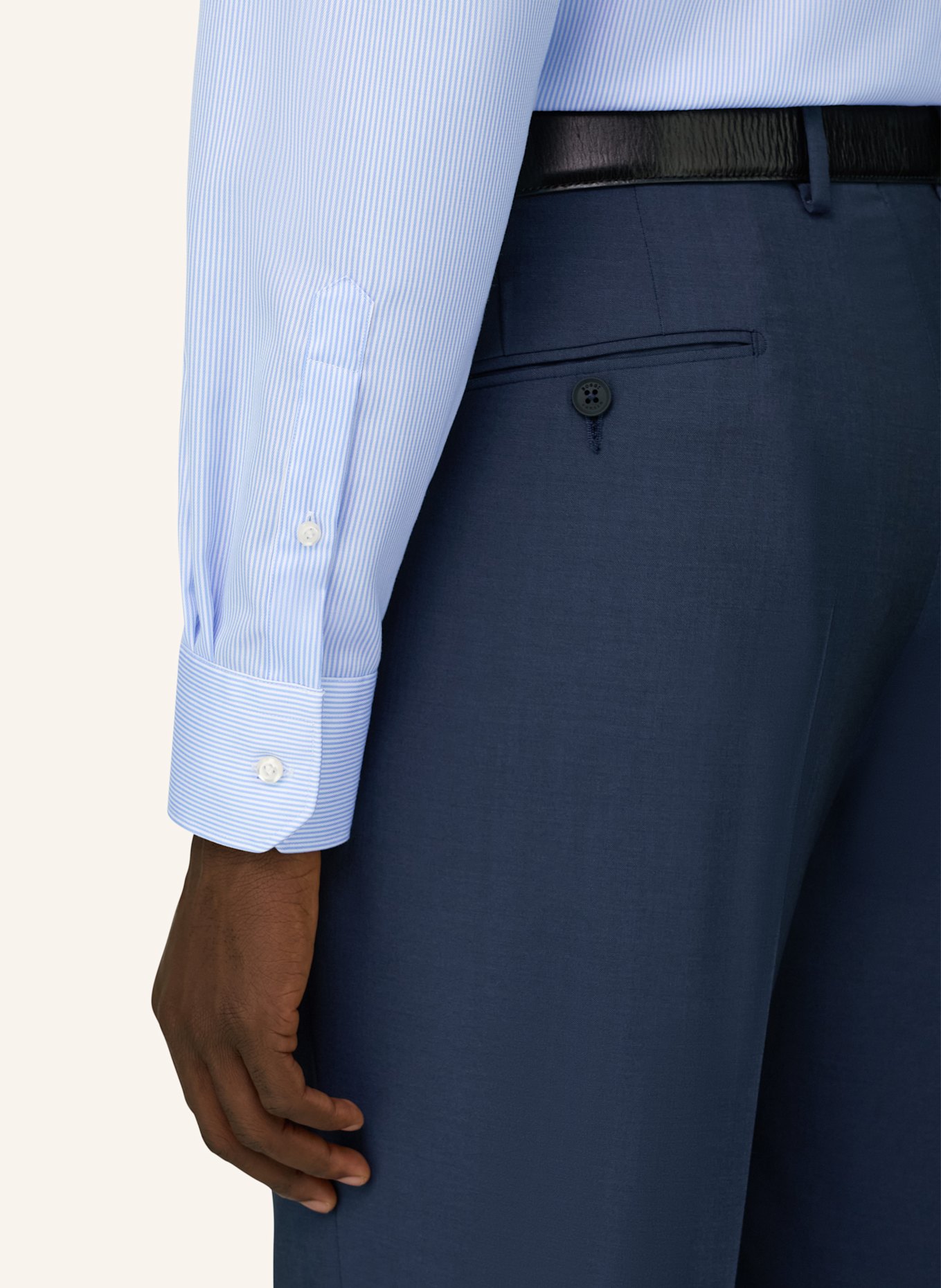 BOGGI MILANO Hemd: HELLBLAU