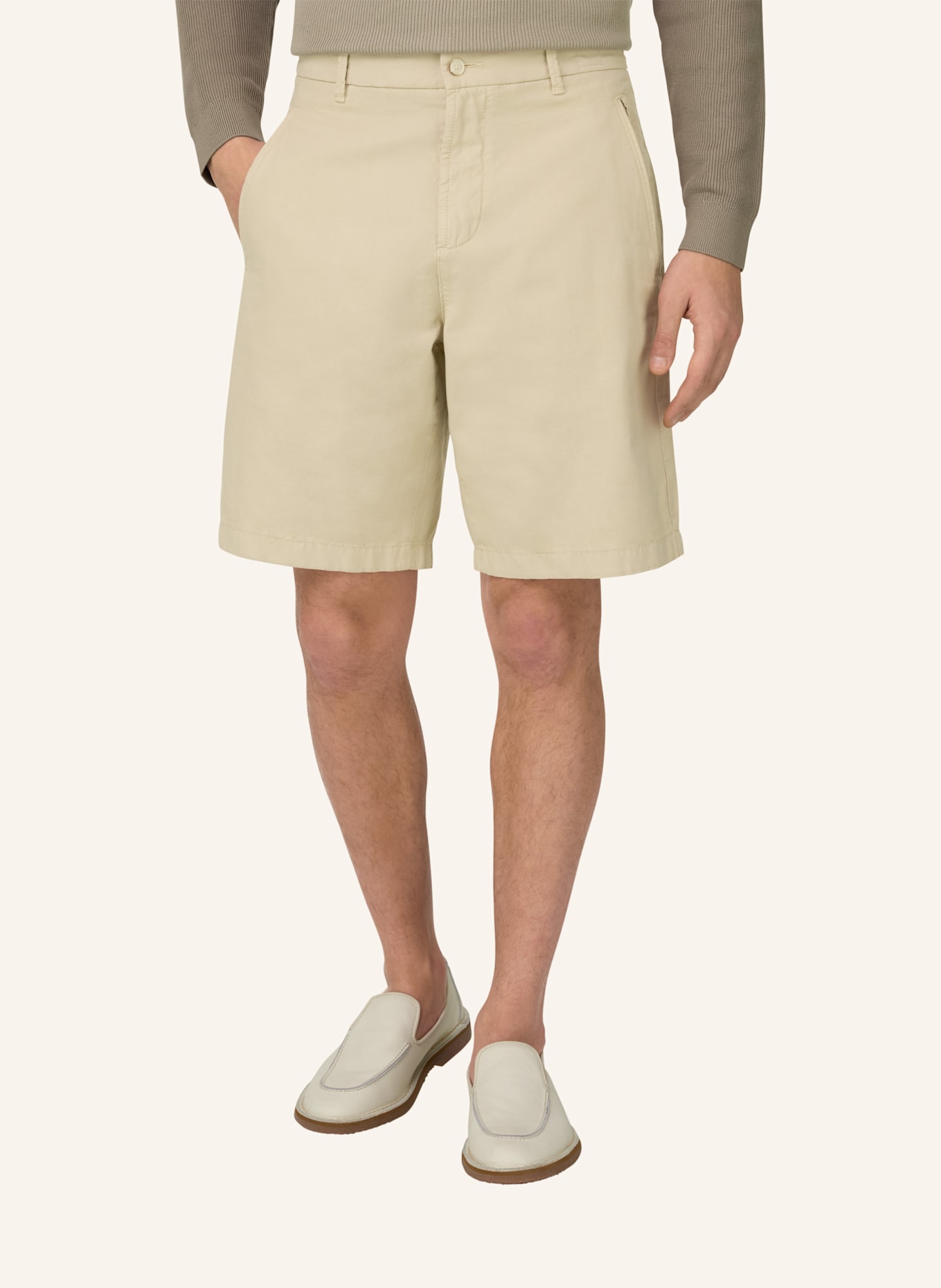 BOGGI MILANO Leinenshorts: BRAUN