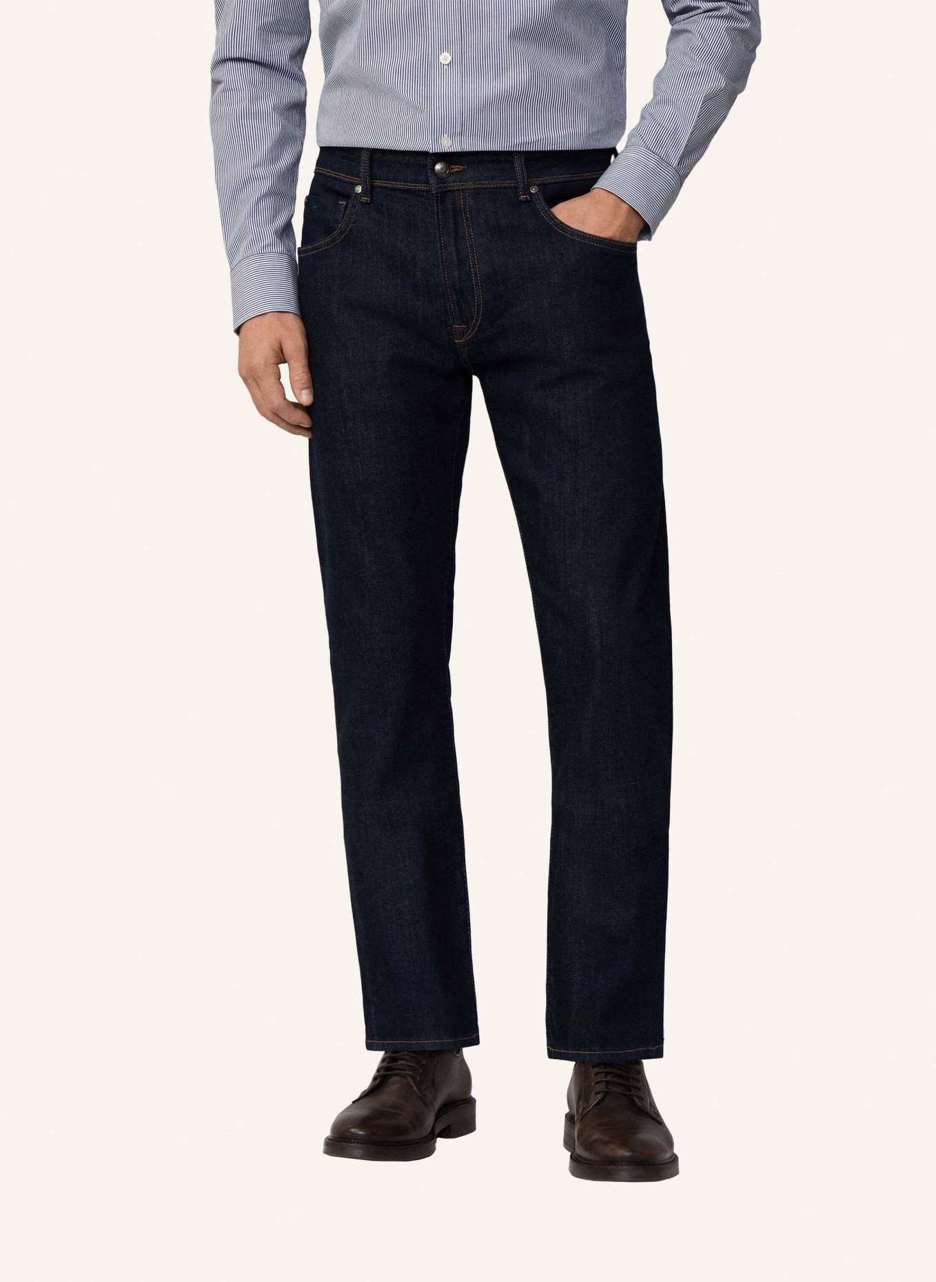 HACKETT LONDON Slim RINSE WASH DENIM, Farbe: DUNKELBLAU (Bild 2)