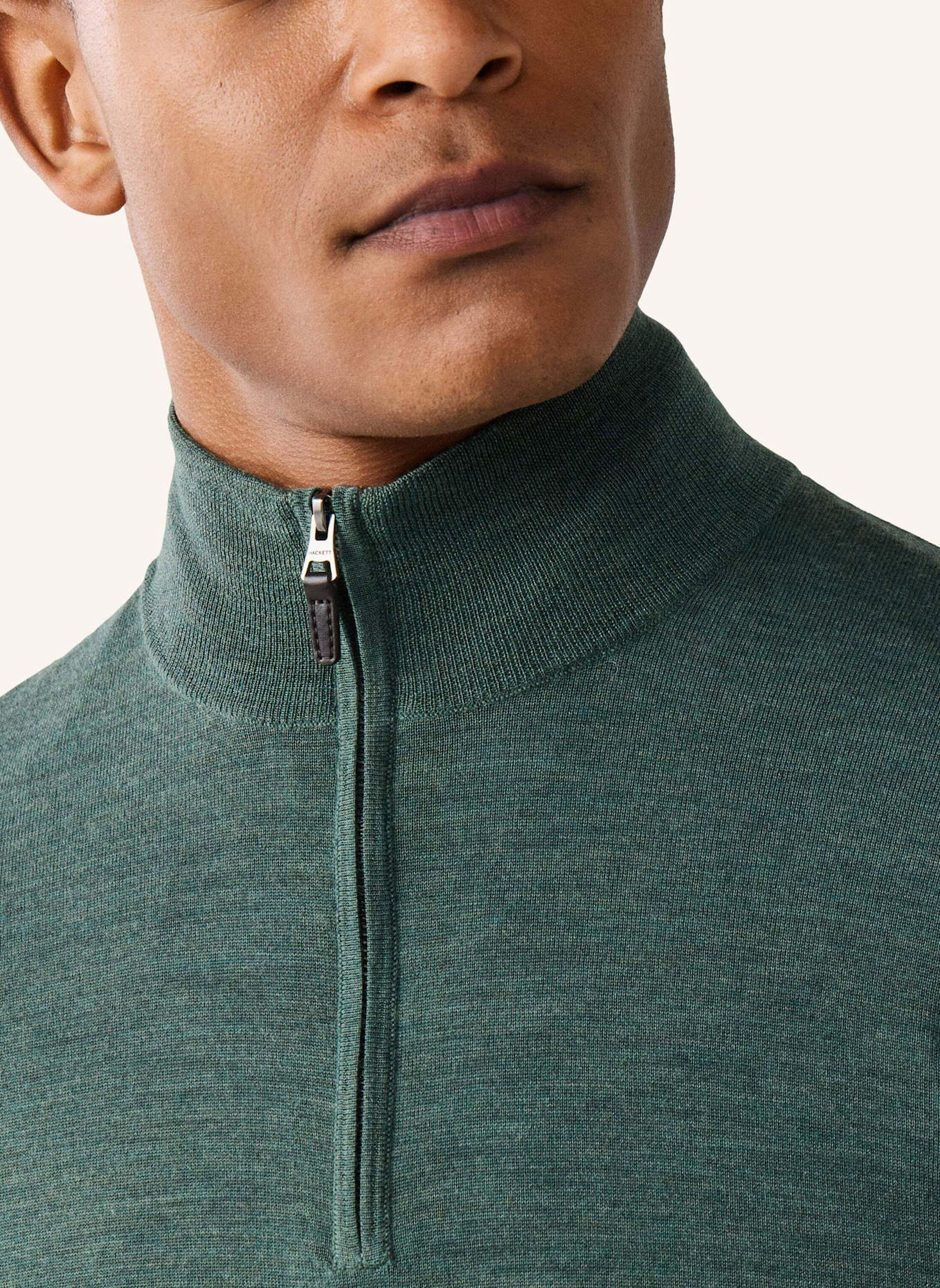 HACKETT LONDON Pullover ESS MERINO HZIP: OLIV