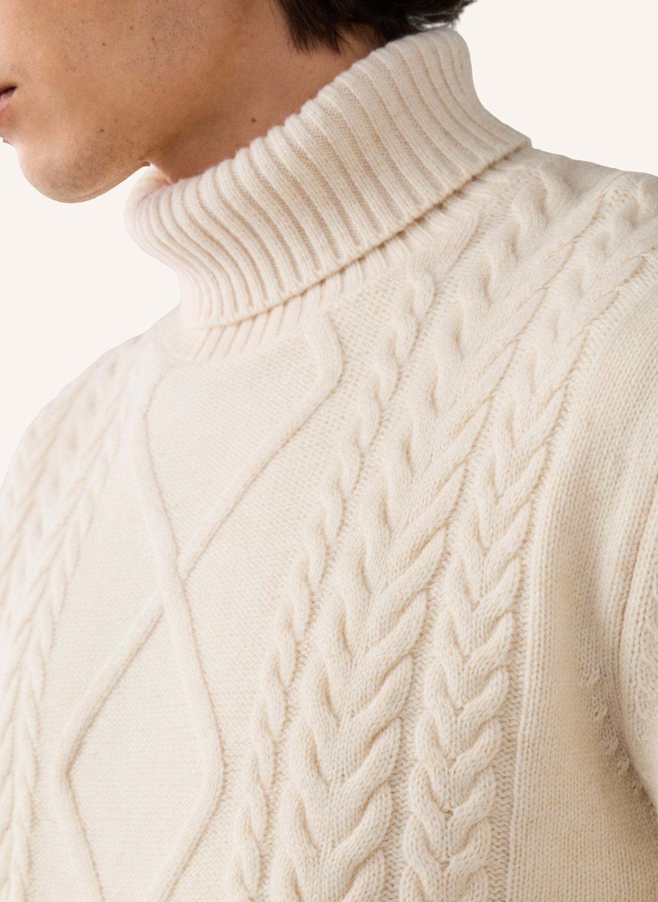 HACKETT LONDON Pullover ARGYLE CABLE ROLL NK: CREME