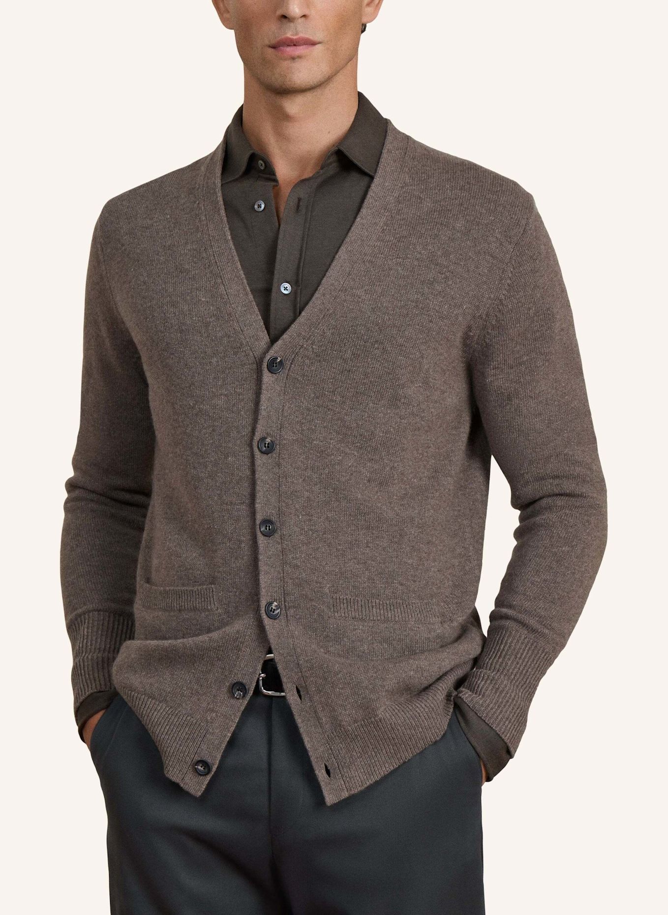 HACKETT LONDON Strickjacken Cardigan SR JERSEY KNIT CARDI: TAUPE / HELLBRAUN