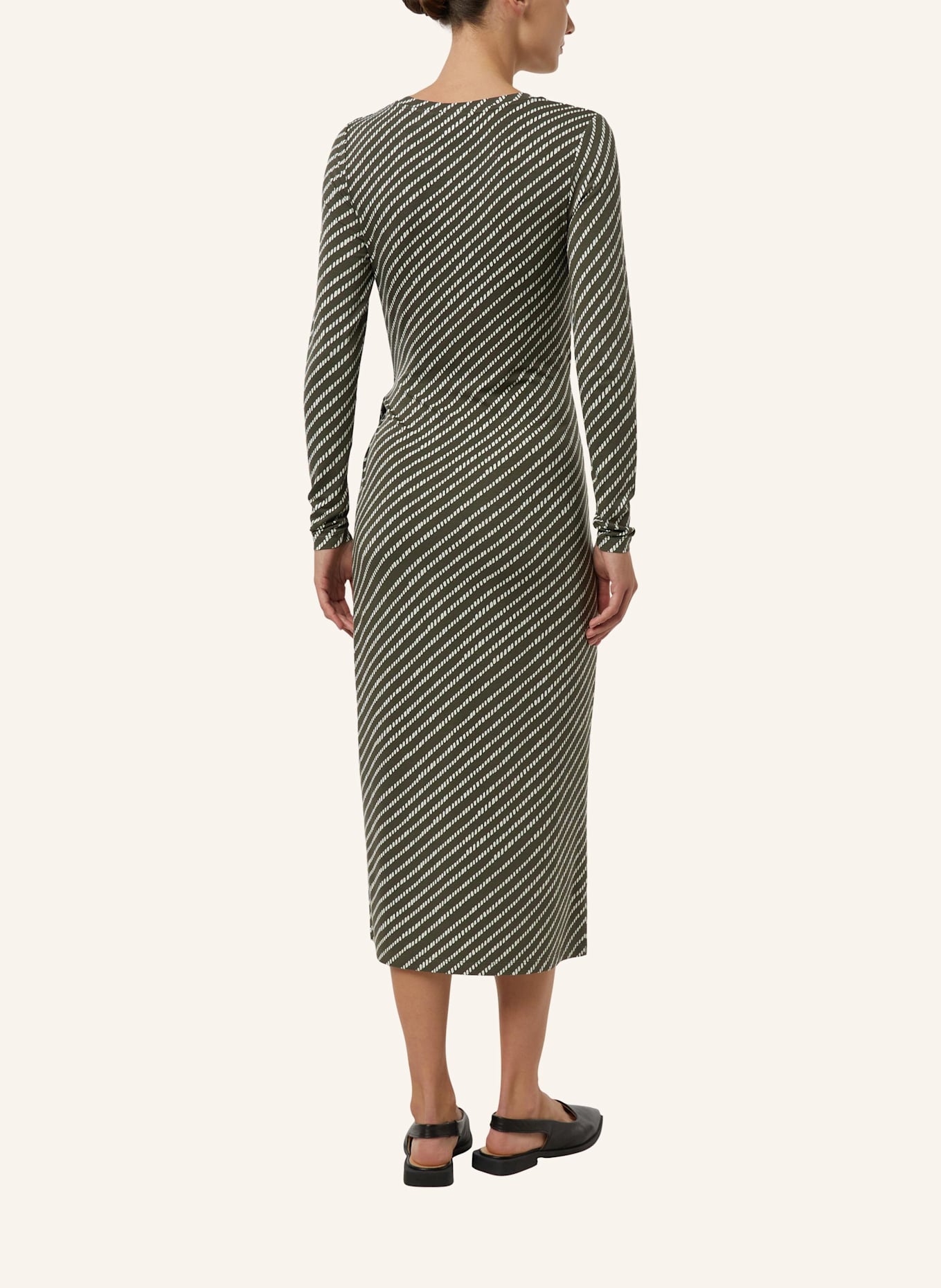 comma Kleid: OLIV/ WEISS