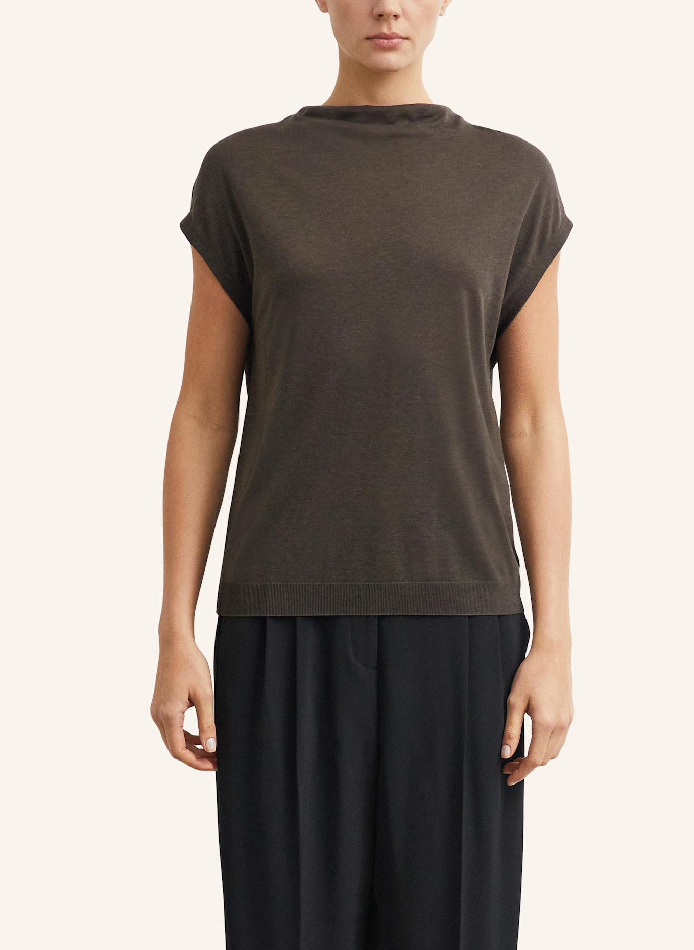 comma T-Shirt: BRAUN
