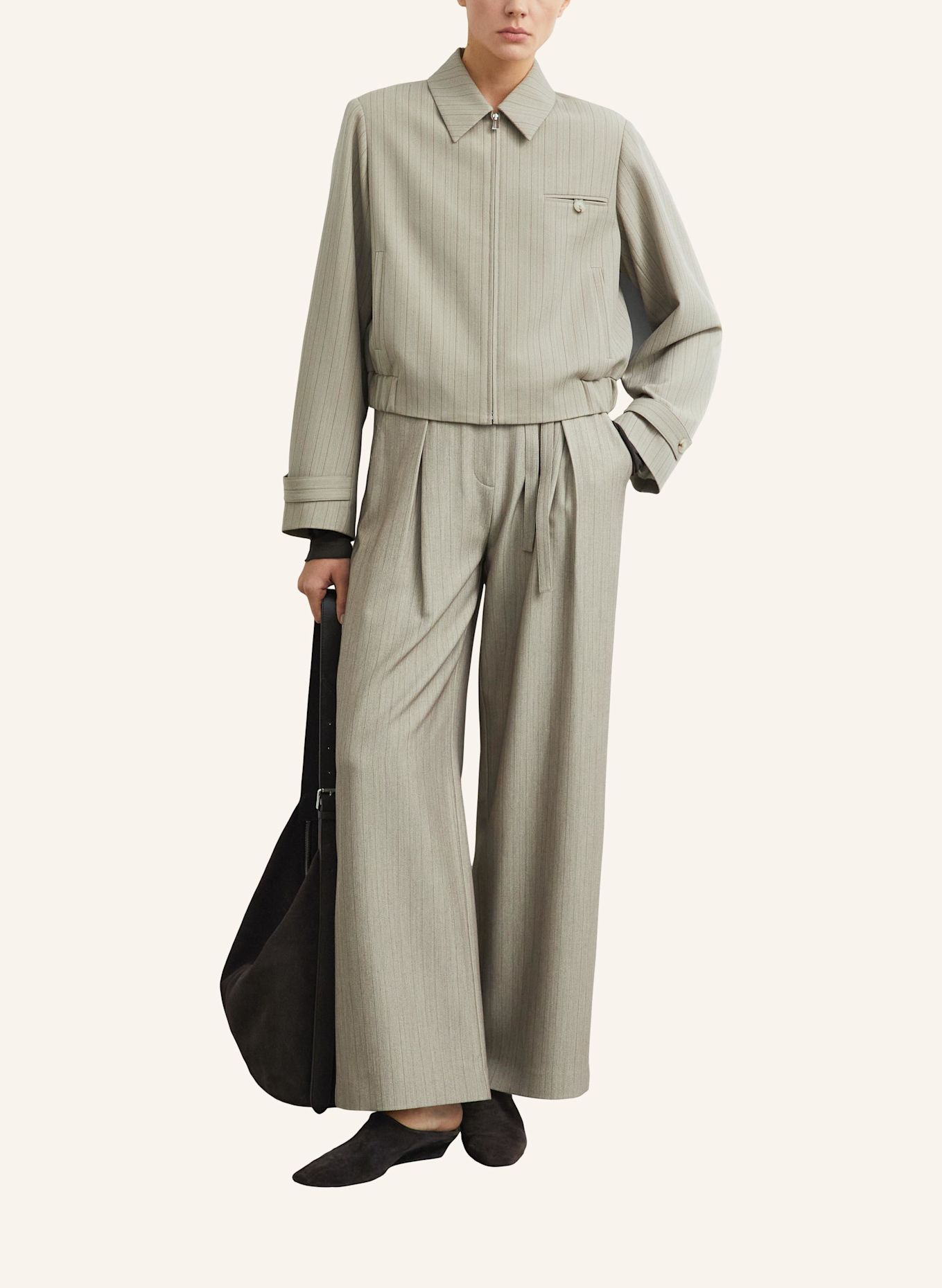 comma Hose: BEIGE
