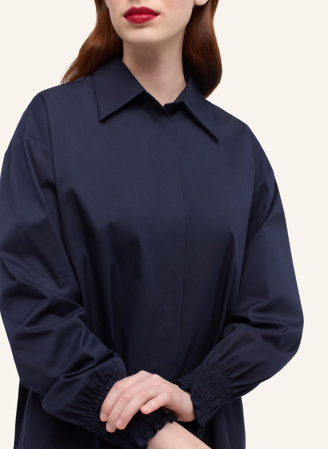 ETERNA Bluse OVERSIZE FIT, Farbe: DUNKELBLAU (Bild 3)