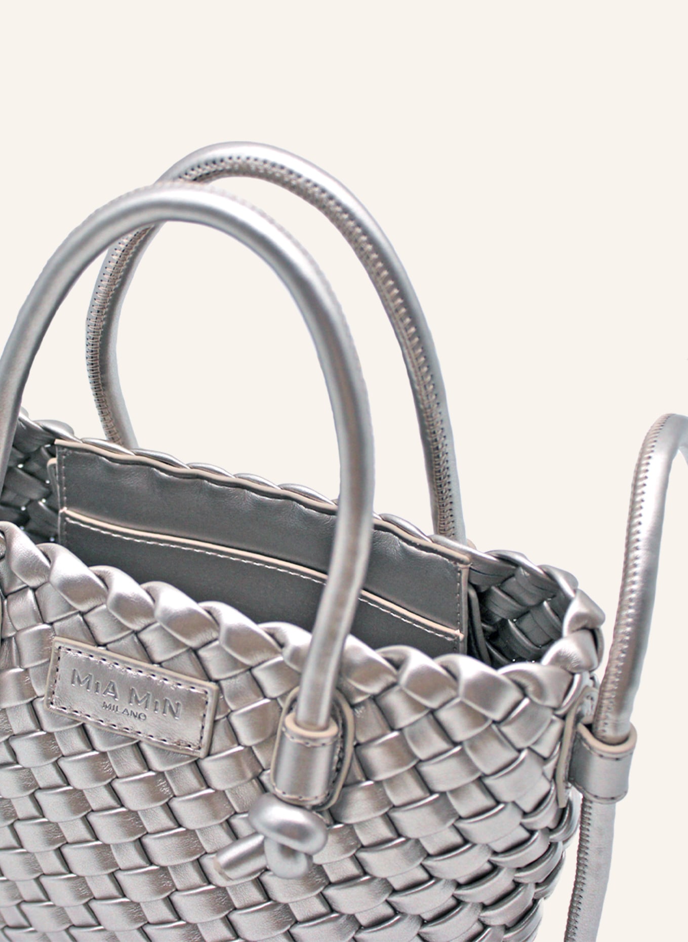 MiA MiN Handbag Crossbody Handwoven VITANIMA SILVER, Farbe: SILBER (Bild 2)