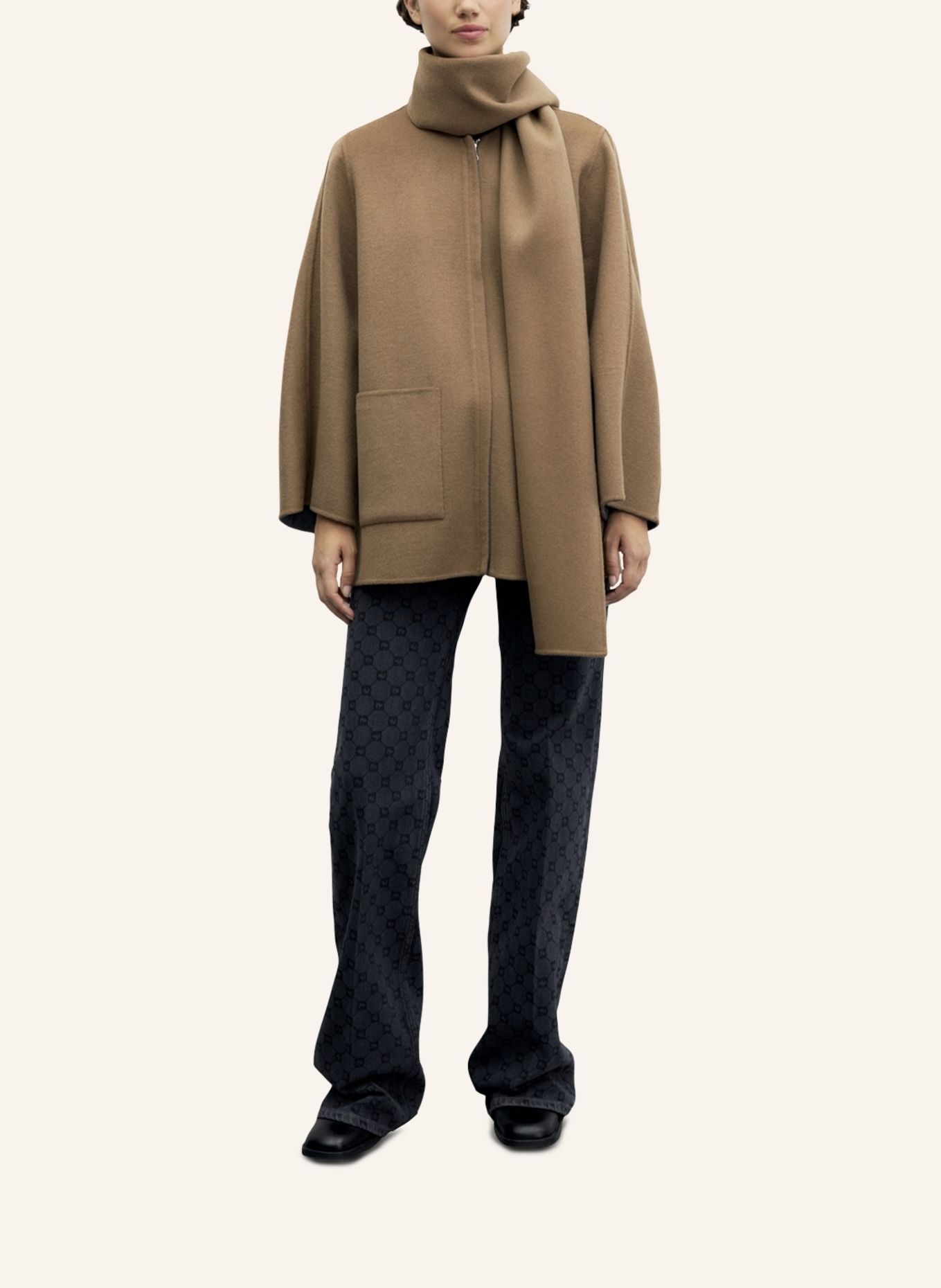 GERARD DAREL Mantel AMIA: GRAU