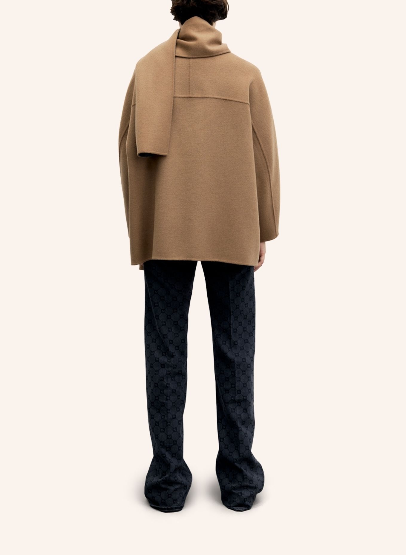 GERARD DAREL Mantel AMIA: GRAU